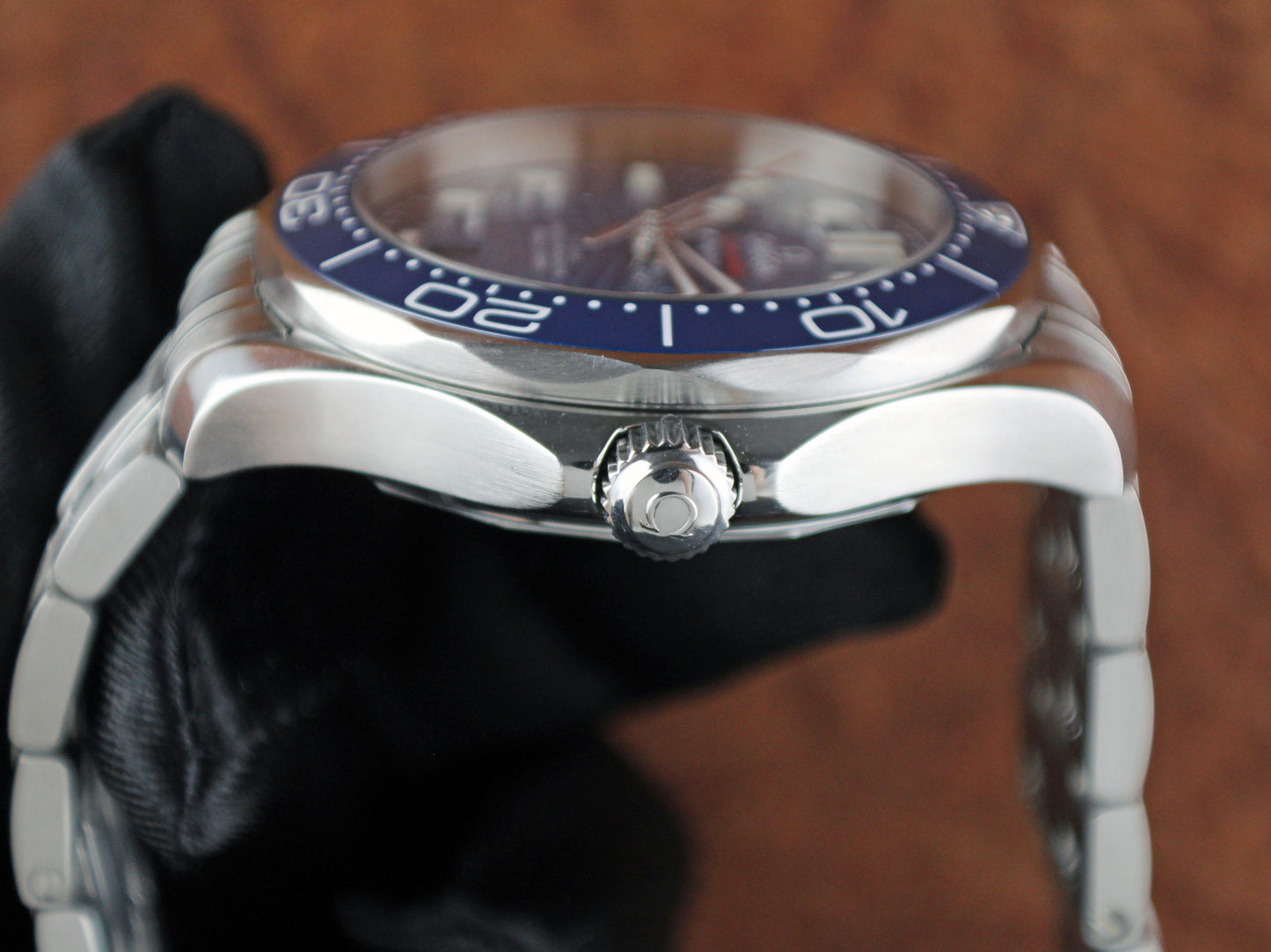 OMEGA Seamaster Diver 300M 210.32.42.20.03.001 Blue dial