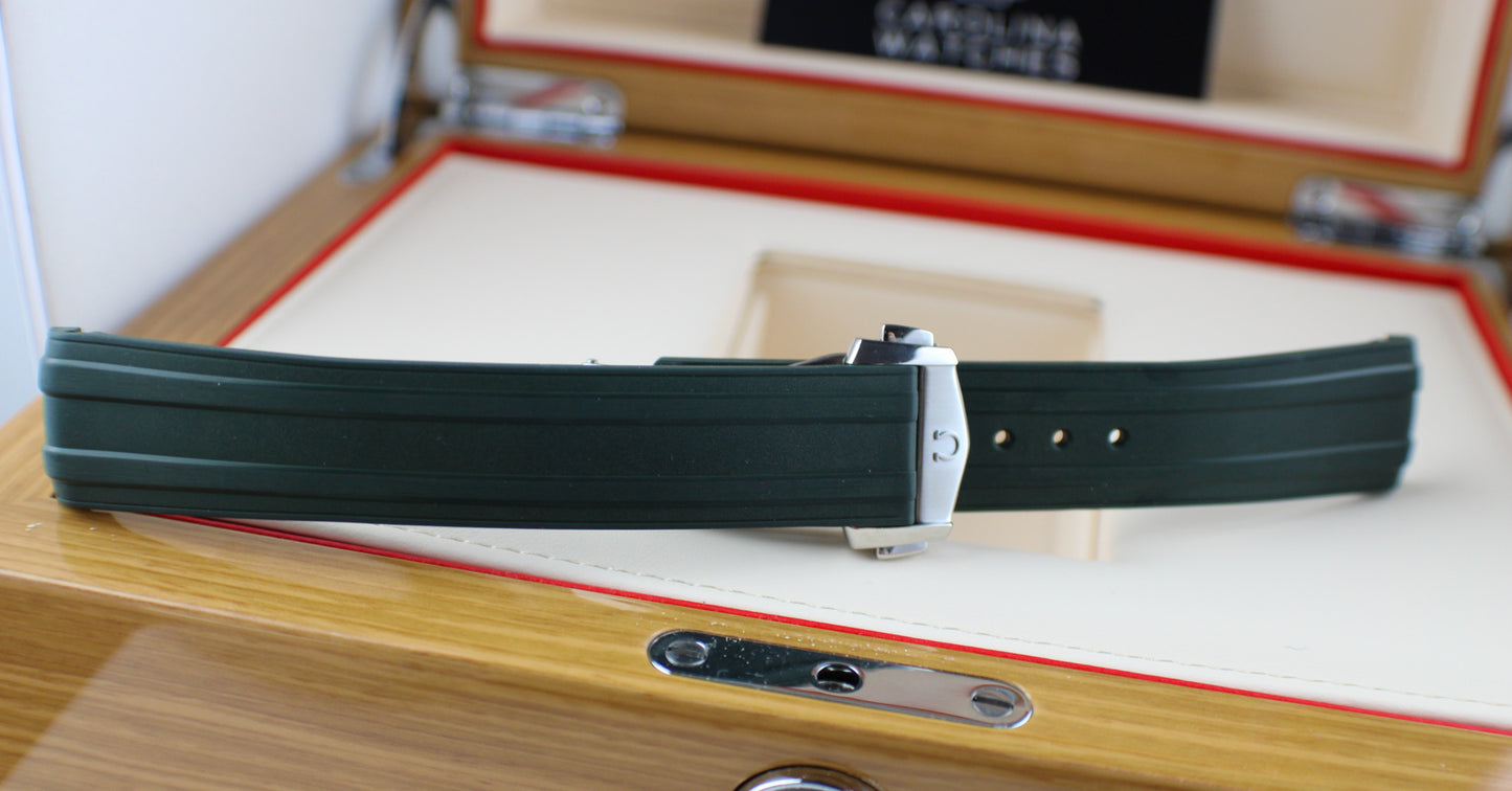 OMEGA Seamaster Diver 300M 210.30.42.20.10.001 Green “Seaweed” Steel & Rubber Deployant