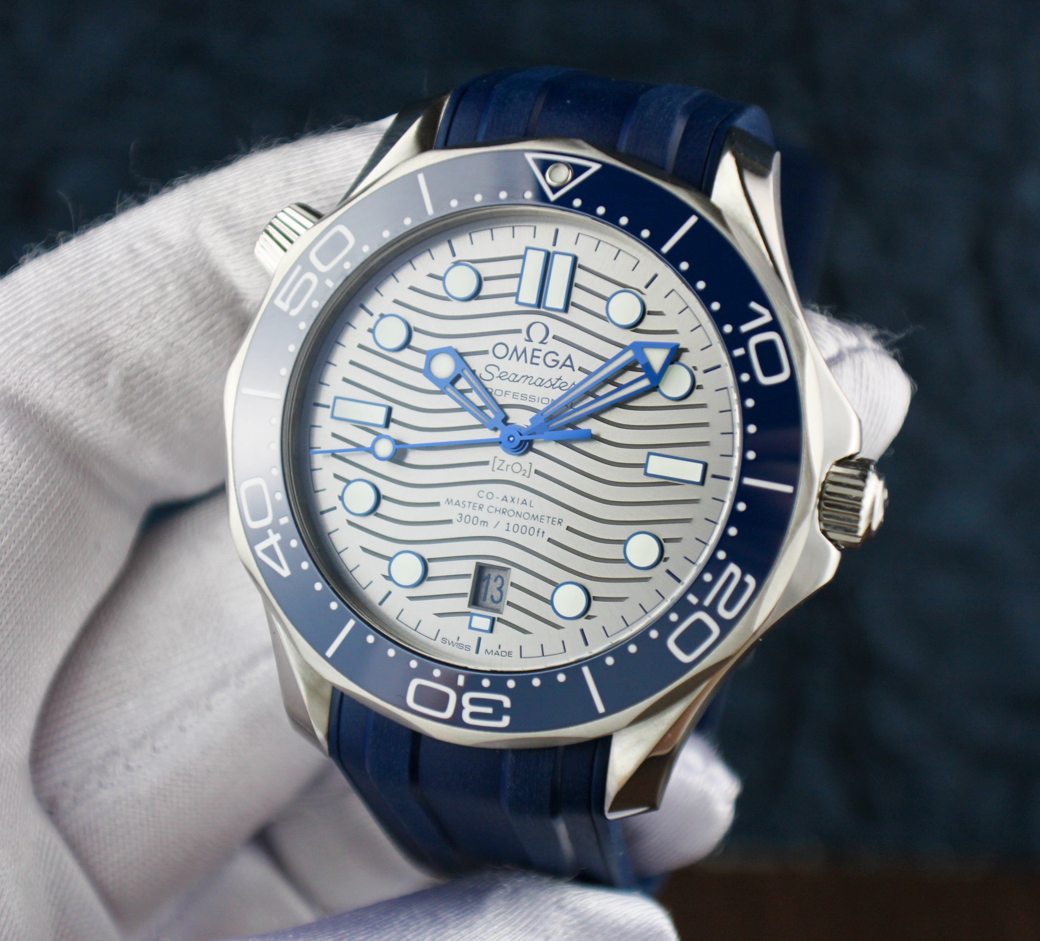 OMEGA Seamaster Diver 300M 210.30.42.20.06.001 Grey dial Blue 42 mm