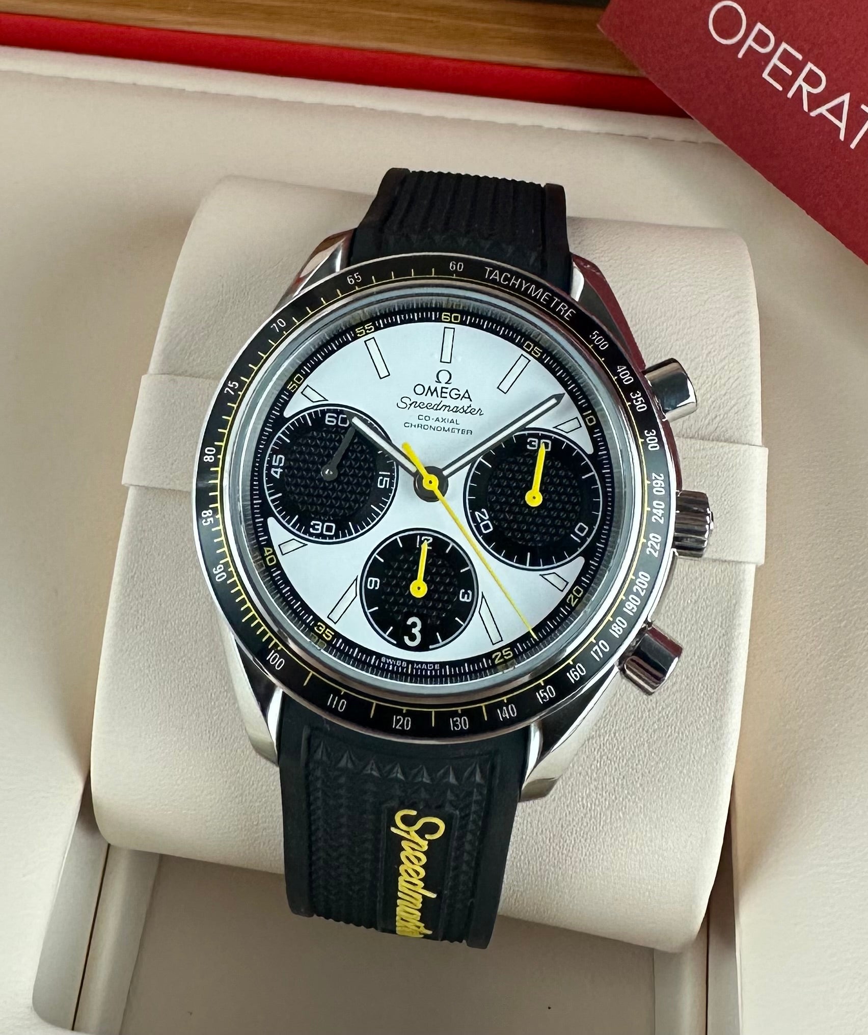 Omega Speedmaster Racing 40mm