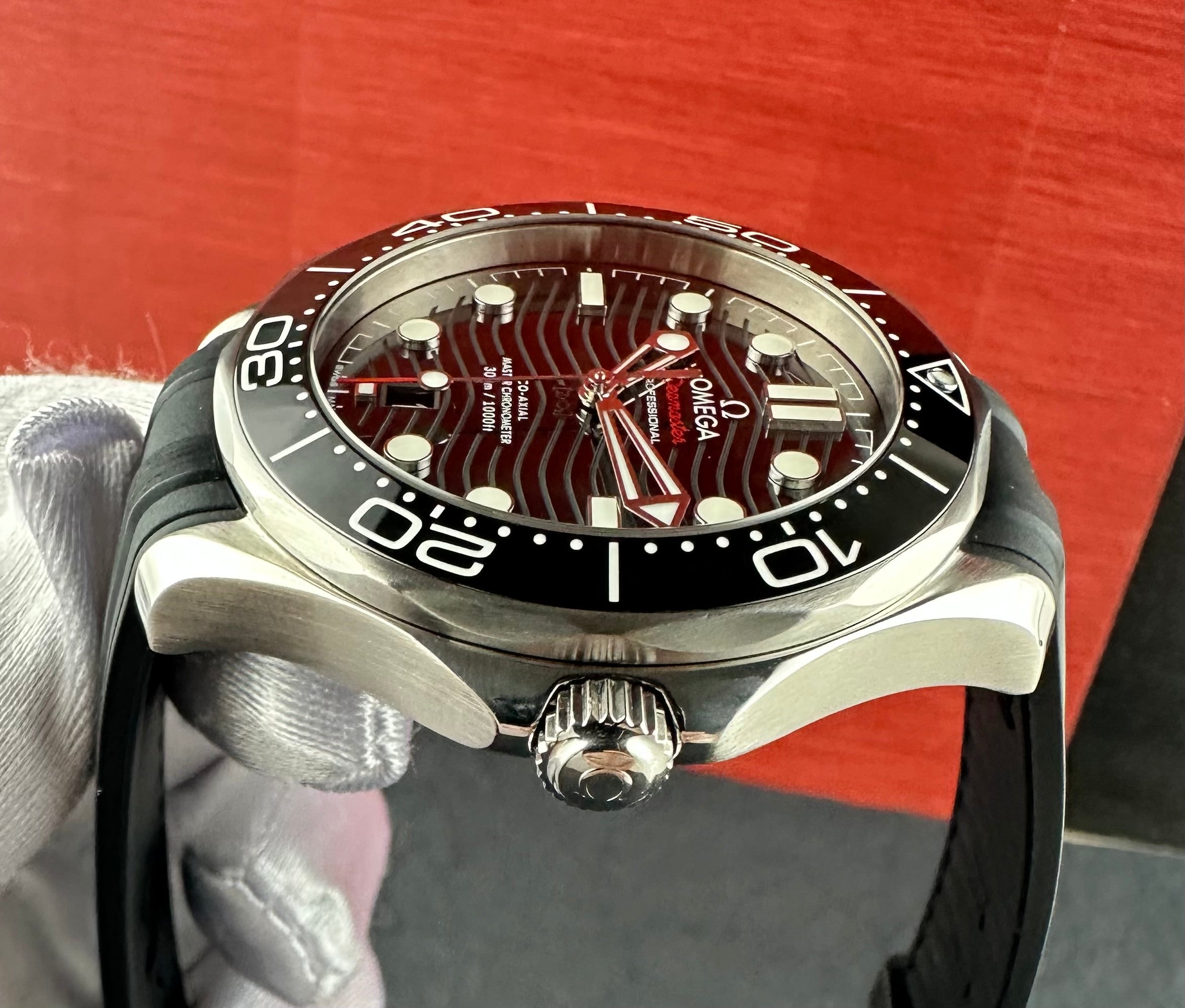 OMEGA Seamaster Diver 300M 210.30.42.20.01.001 Black Dial Rubber Box & Papers