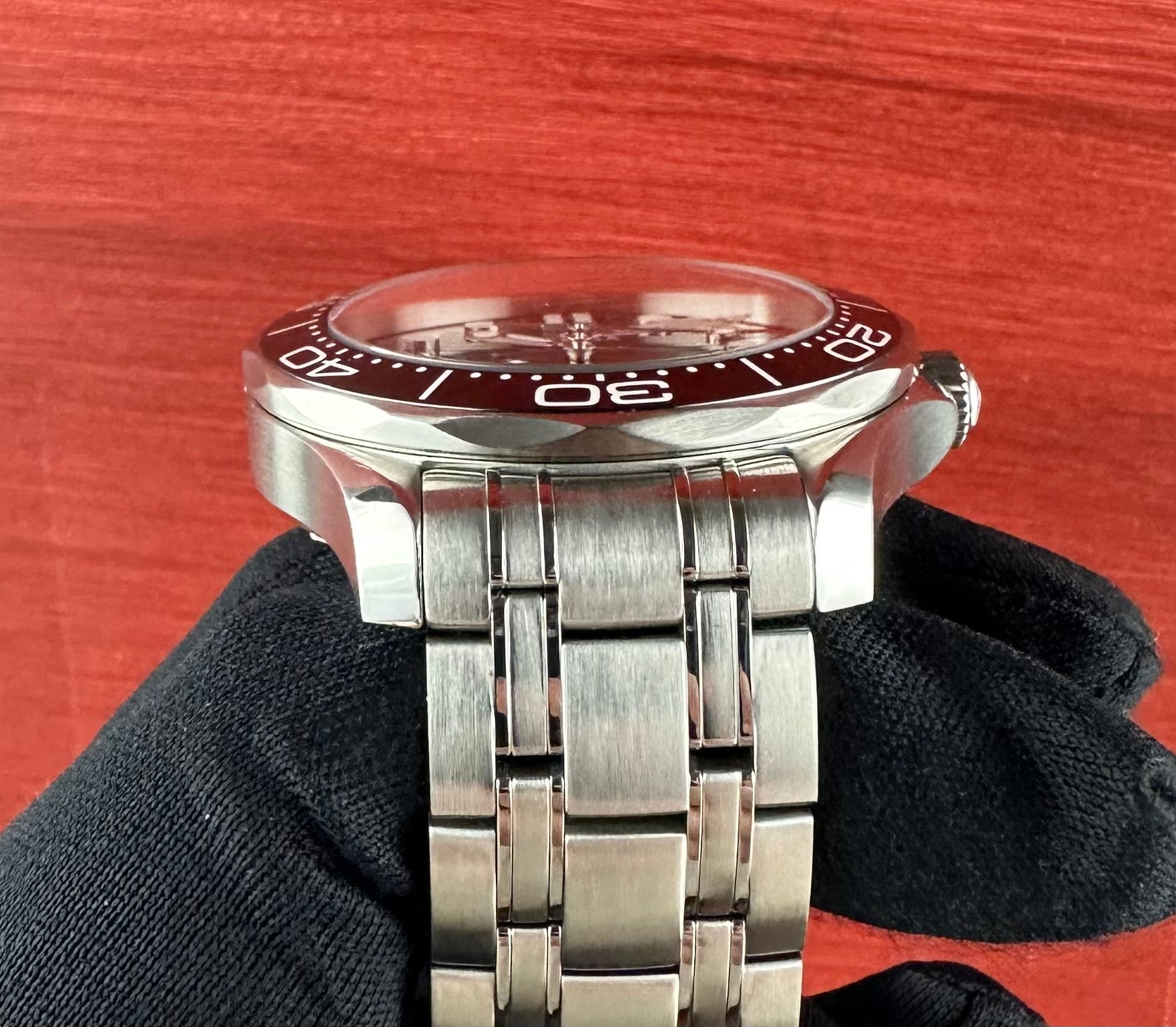 OMEGA Seamaster Diver 300M 210.30.42.20.01.001 Black Box & Papers