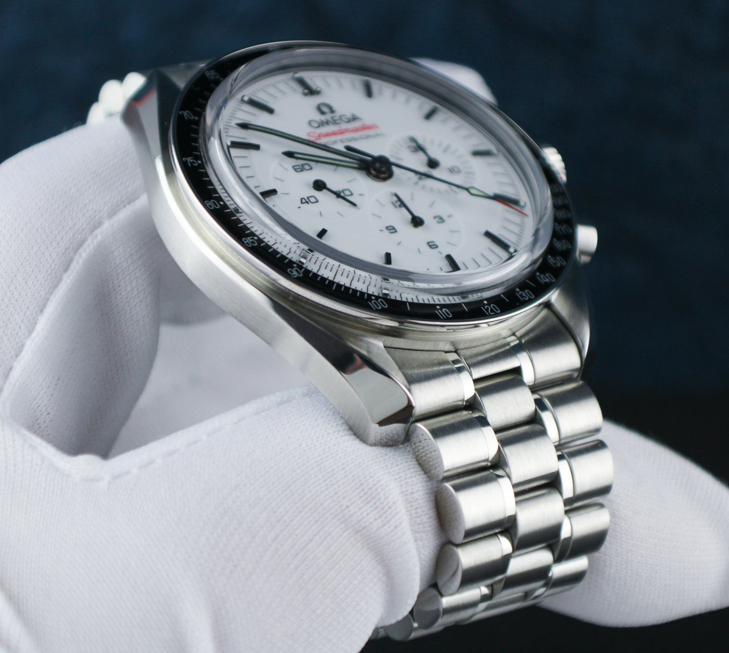 OMEGA Speedmaster Moonwatch Professional 310.30.42.50.04.001 White Box & Papers