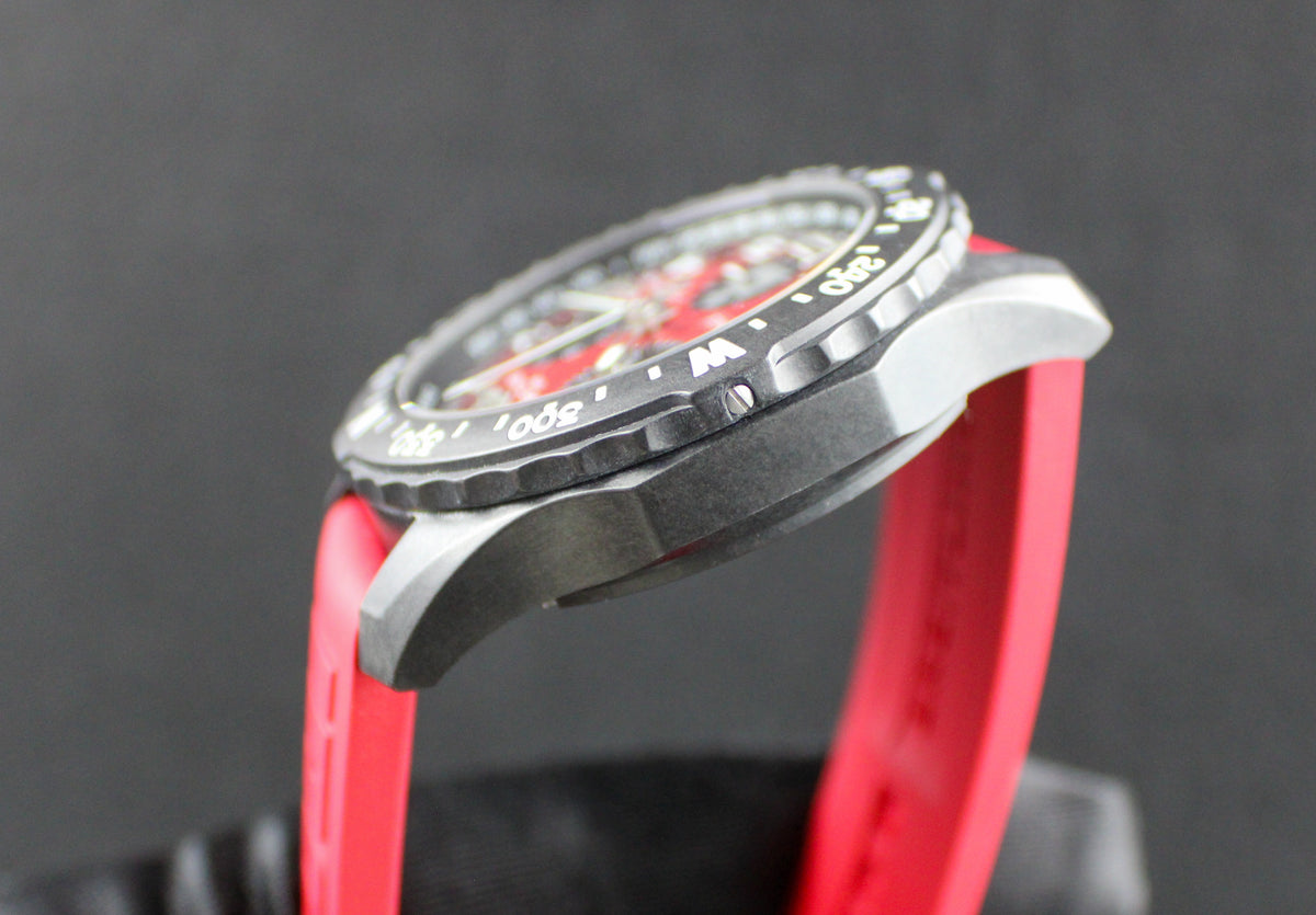 Breitling Endurance Pro Ironman 44mm X823109A1K1S1 Box & Papers Red Chronograph