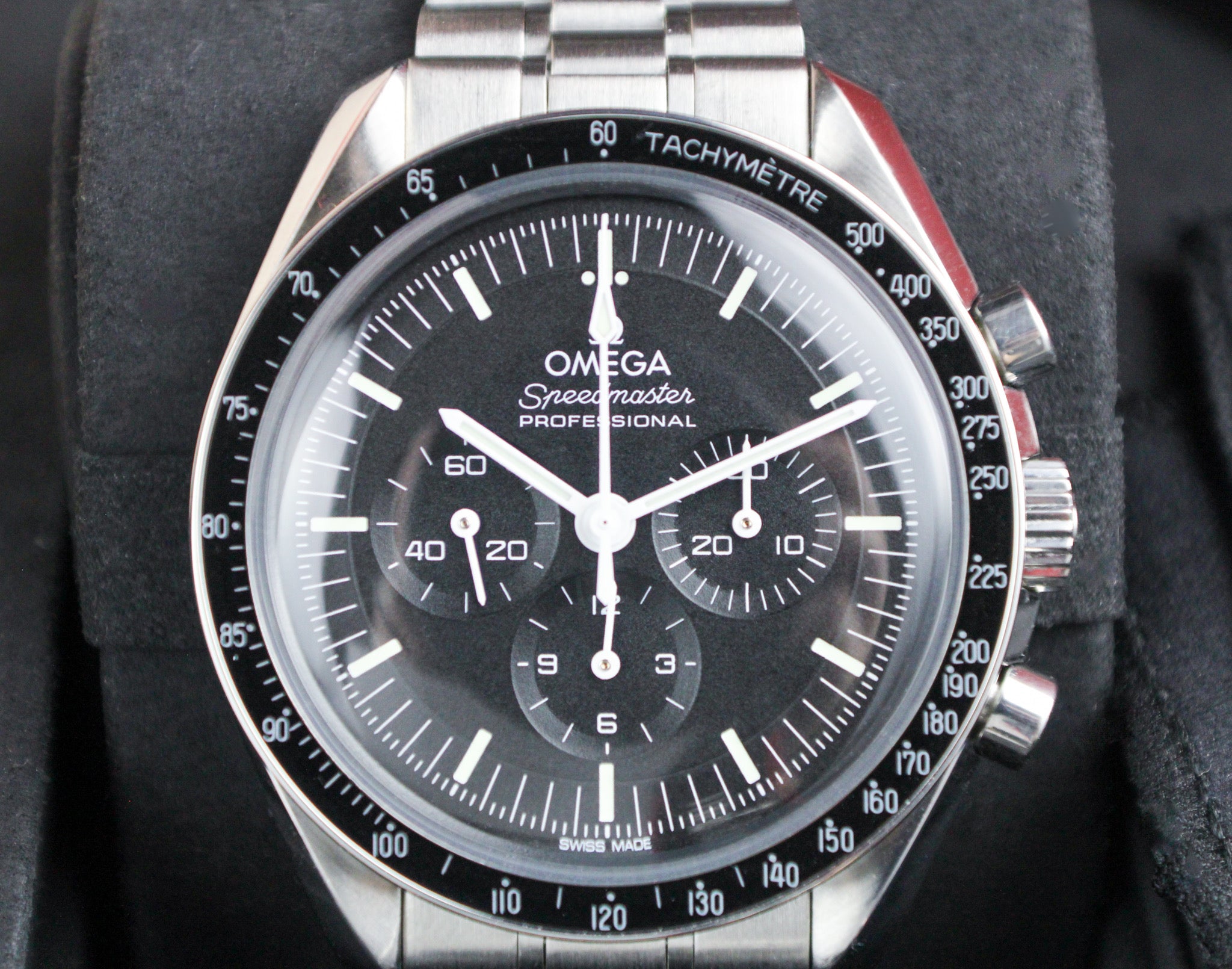 OMEGA Speedmaster Moonwatch Professional 310.32.42.50.01.001 Box & Papers