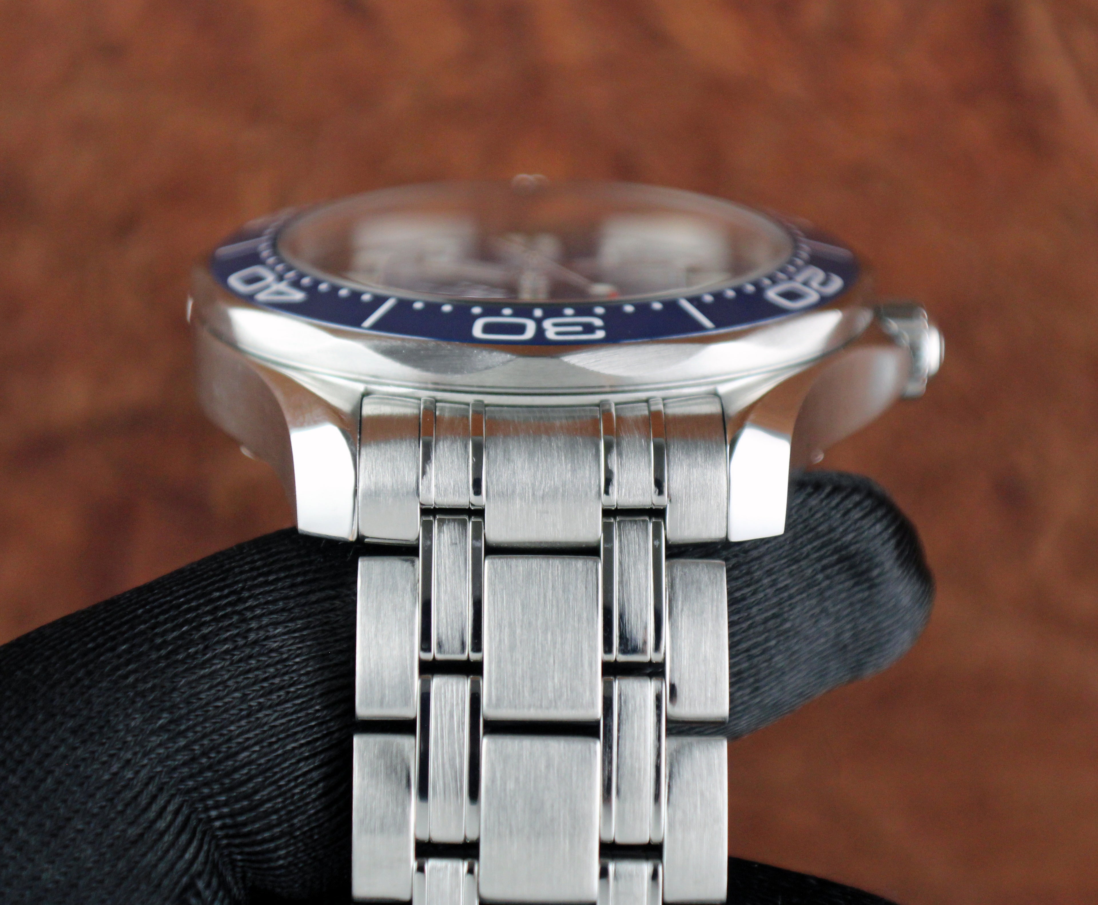 OMEGA Seamaster Diver 300M 210.32.42.20.03.001 Blue dial