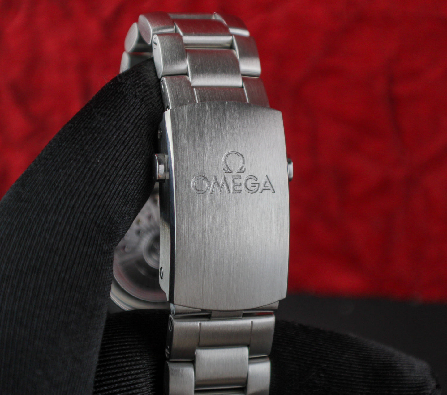 OMEGA Seamaster Planet Ocean 600M 215.30.40.20.01.001 Black Steel 39.5mm