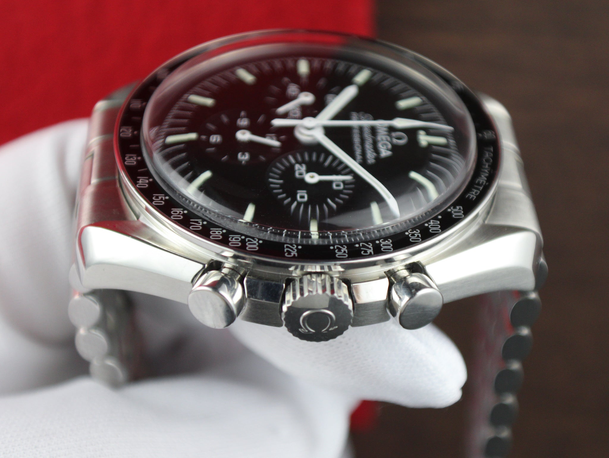 OMEGA Speedmaster Moonwatch Professional 310.32.42.50.01.001 Box & Papers