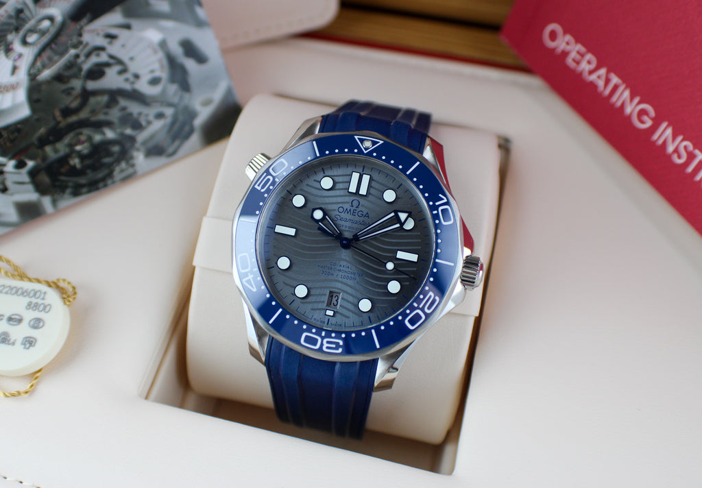OMEGA Seamaster Diver 300M 210.30.42.20.06.001 Grey dial Blue 42 mm