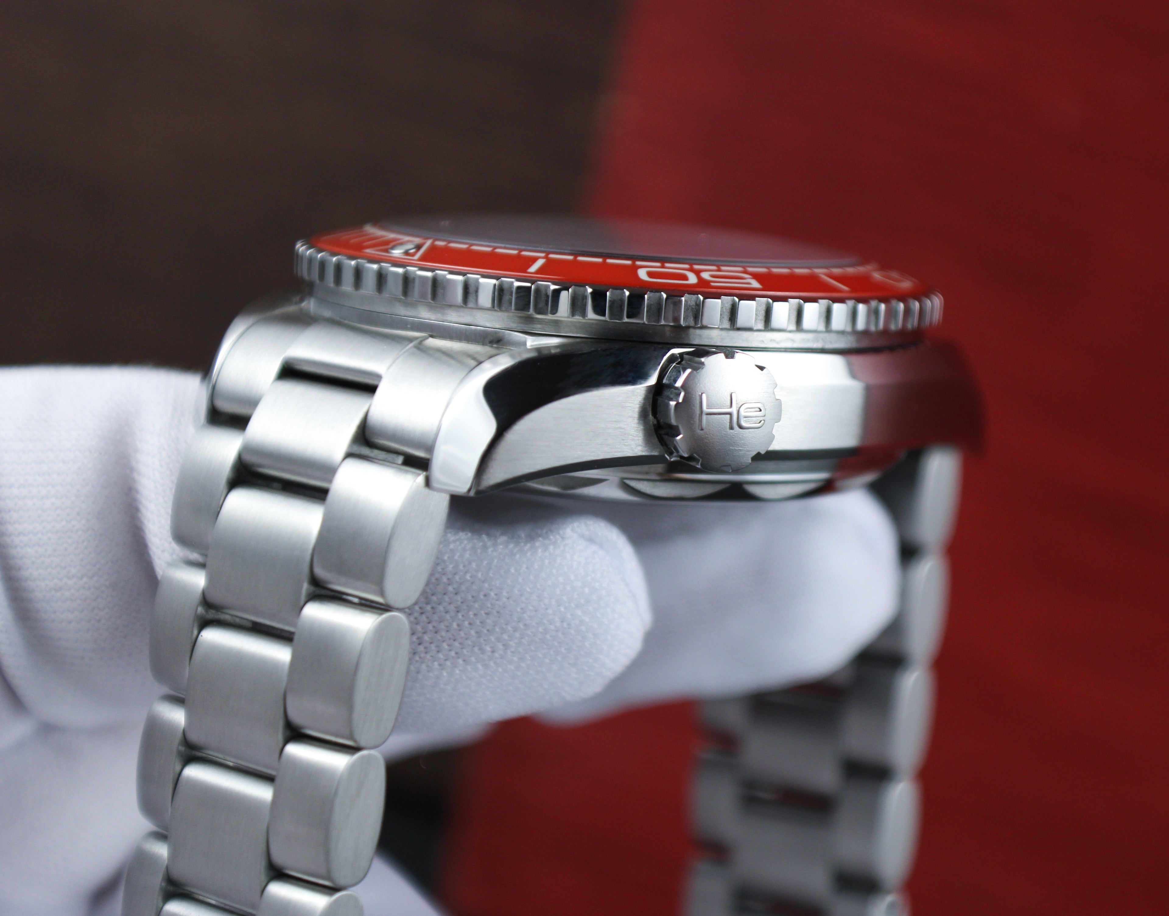Omega Seamaster Planet Ocean 600M 215.30.44.21.04.001 “Creamsicle” White Dial Orange Bezel