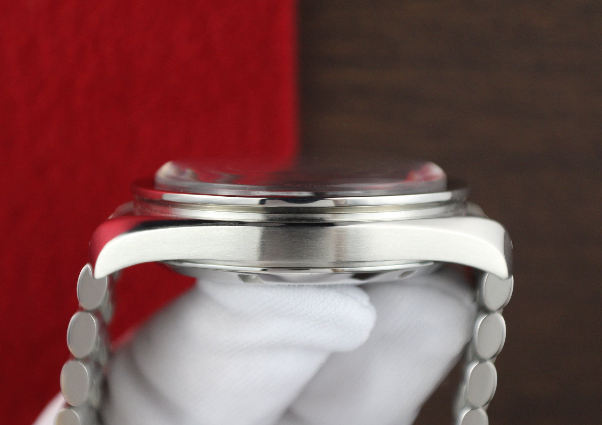 OMEGA Speedmaster Moonwatch Professional 310.32.42.50.01.001 Box & Papers