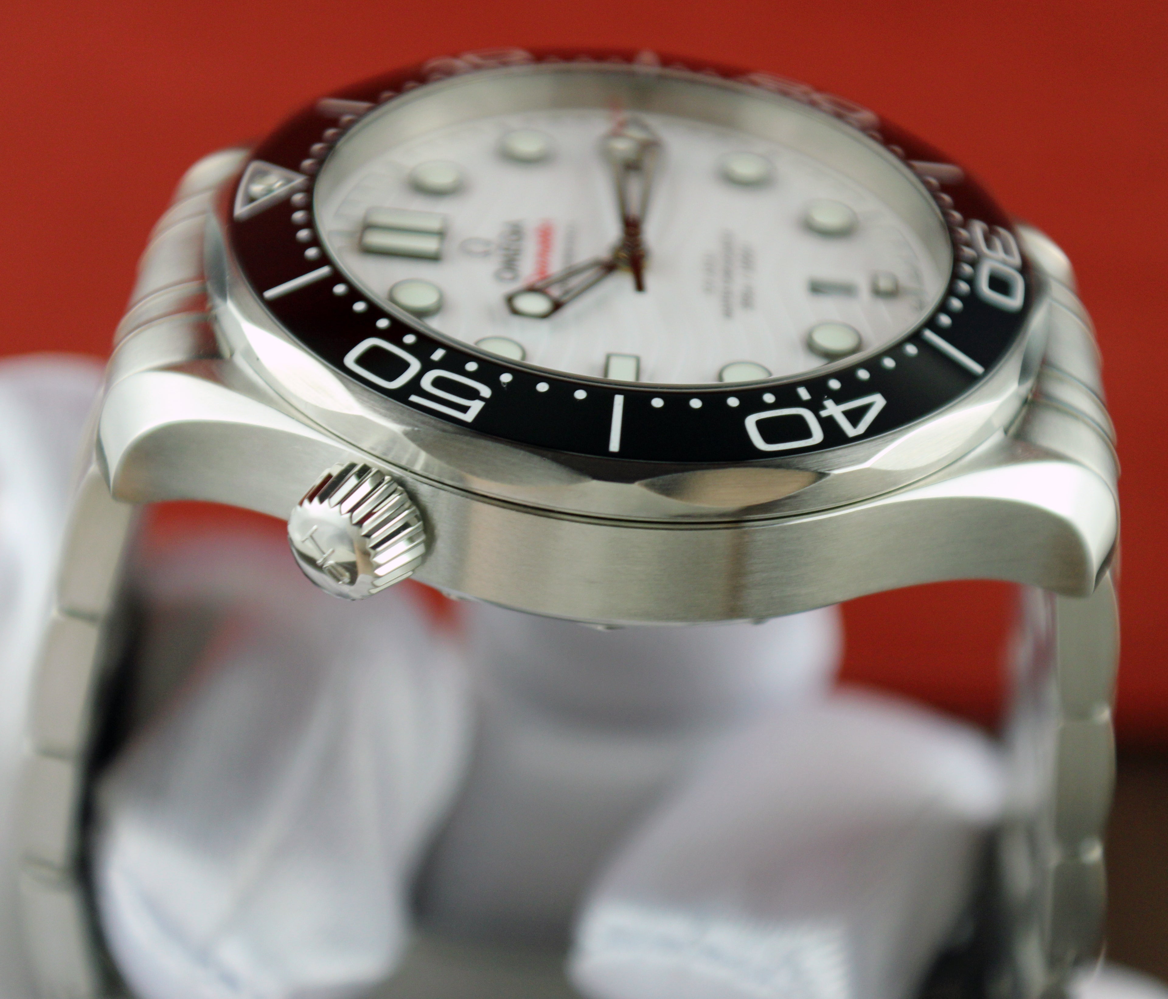 Omega Seamaster - White dial