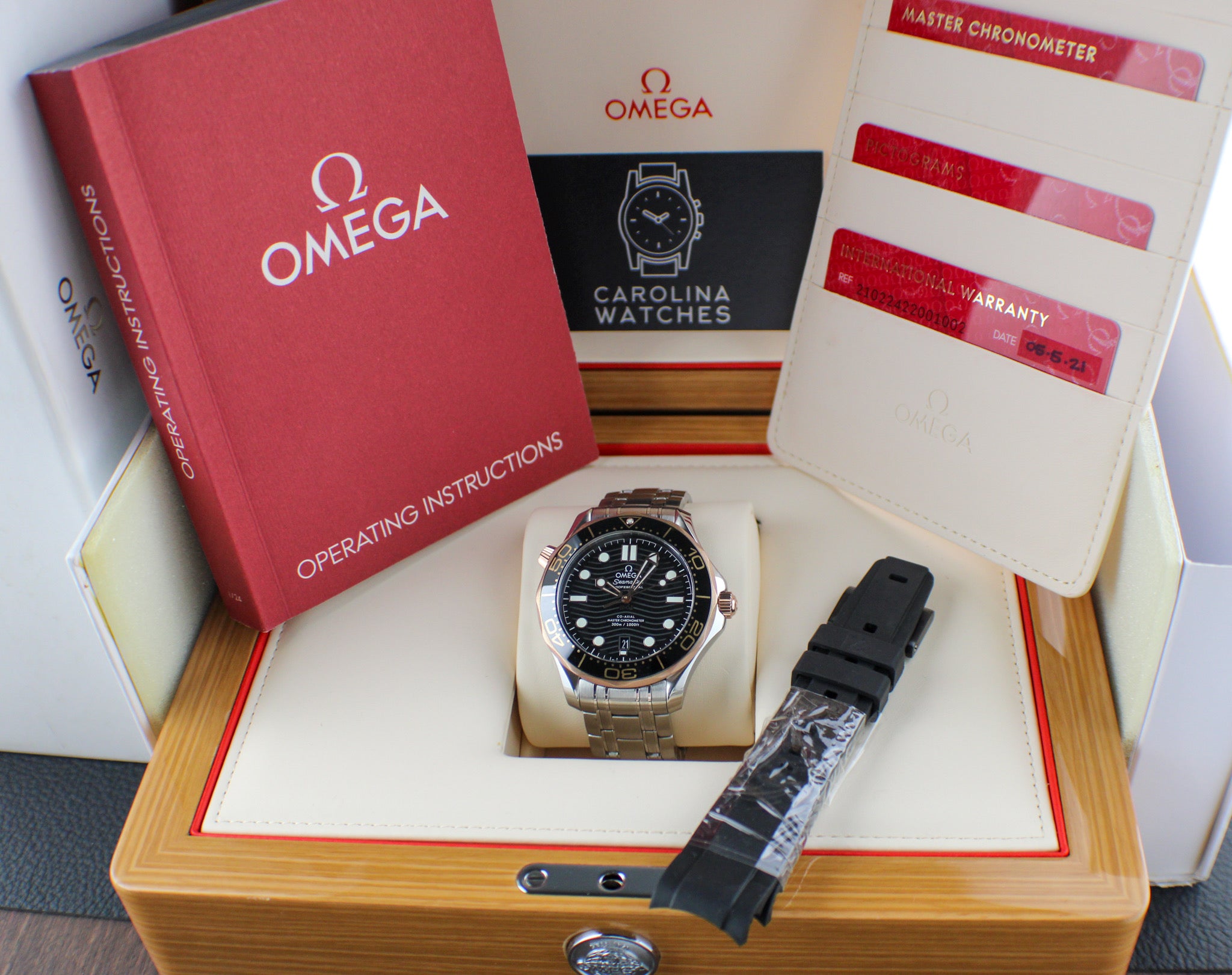 OMEGA Seamaster Diver 300M 210.22.42.20.01.002 18K Sedna Gold Bezel Steel Band