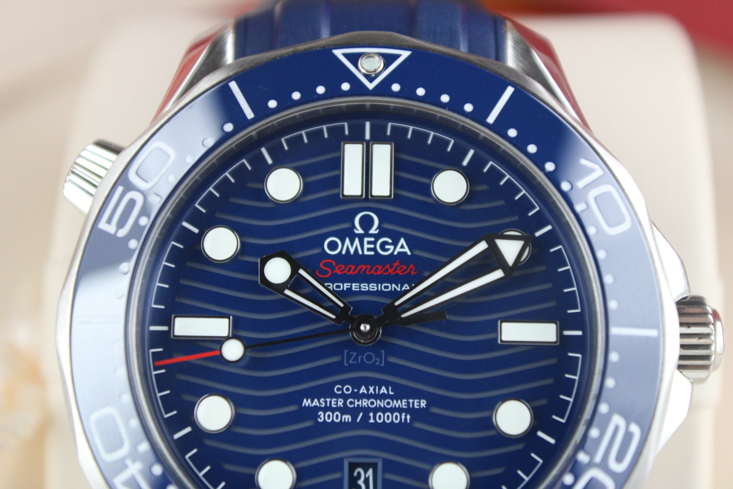 OMEGA Seamaster Diver 300M 210.32.42.20.03.001 Blue Box & Papers Rubber & Tang buckle