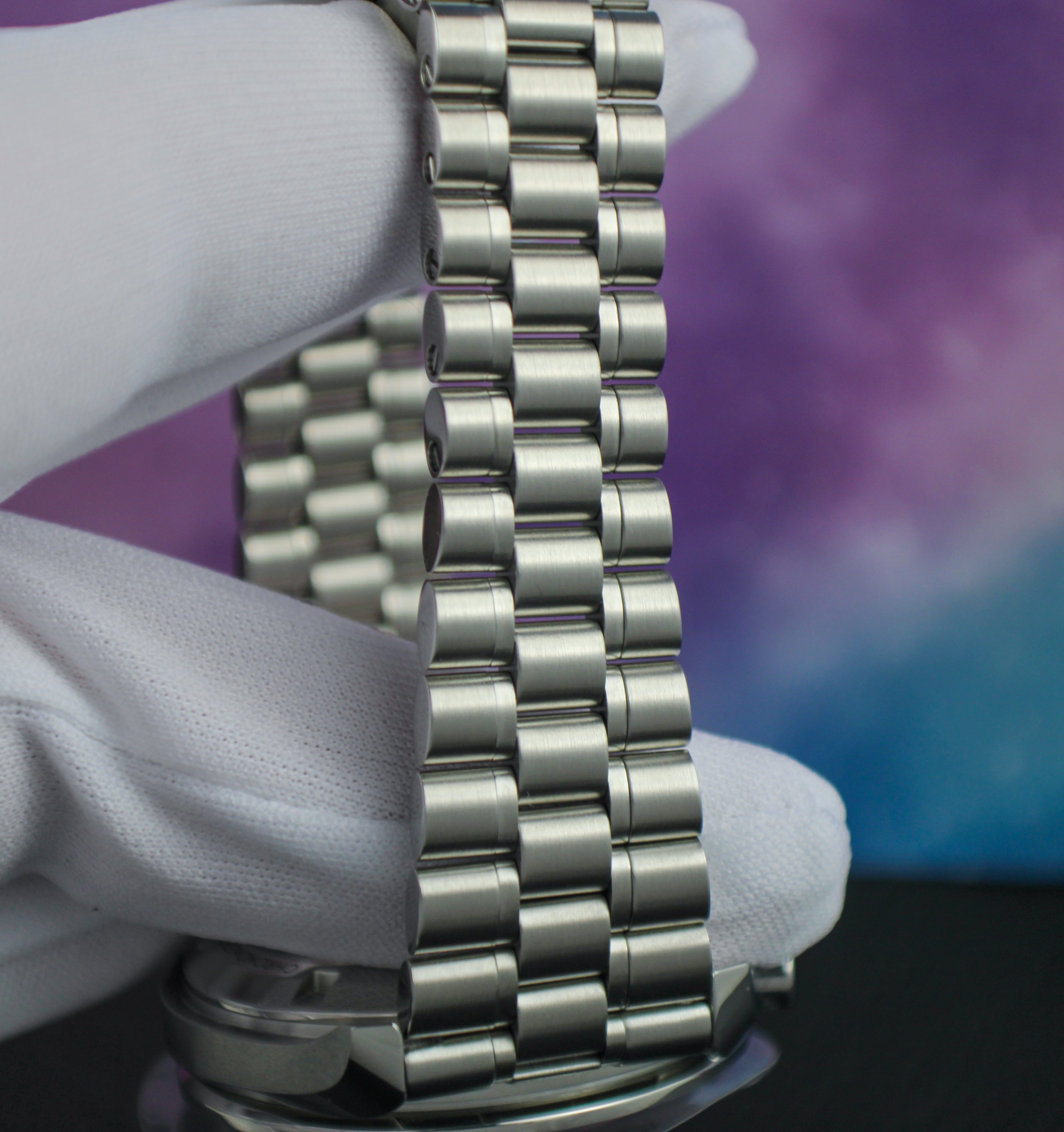 OMEGA Speedmaster Moonwatch Professional 310.30.42.50.01.001 Dominos Edition 2025