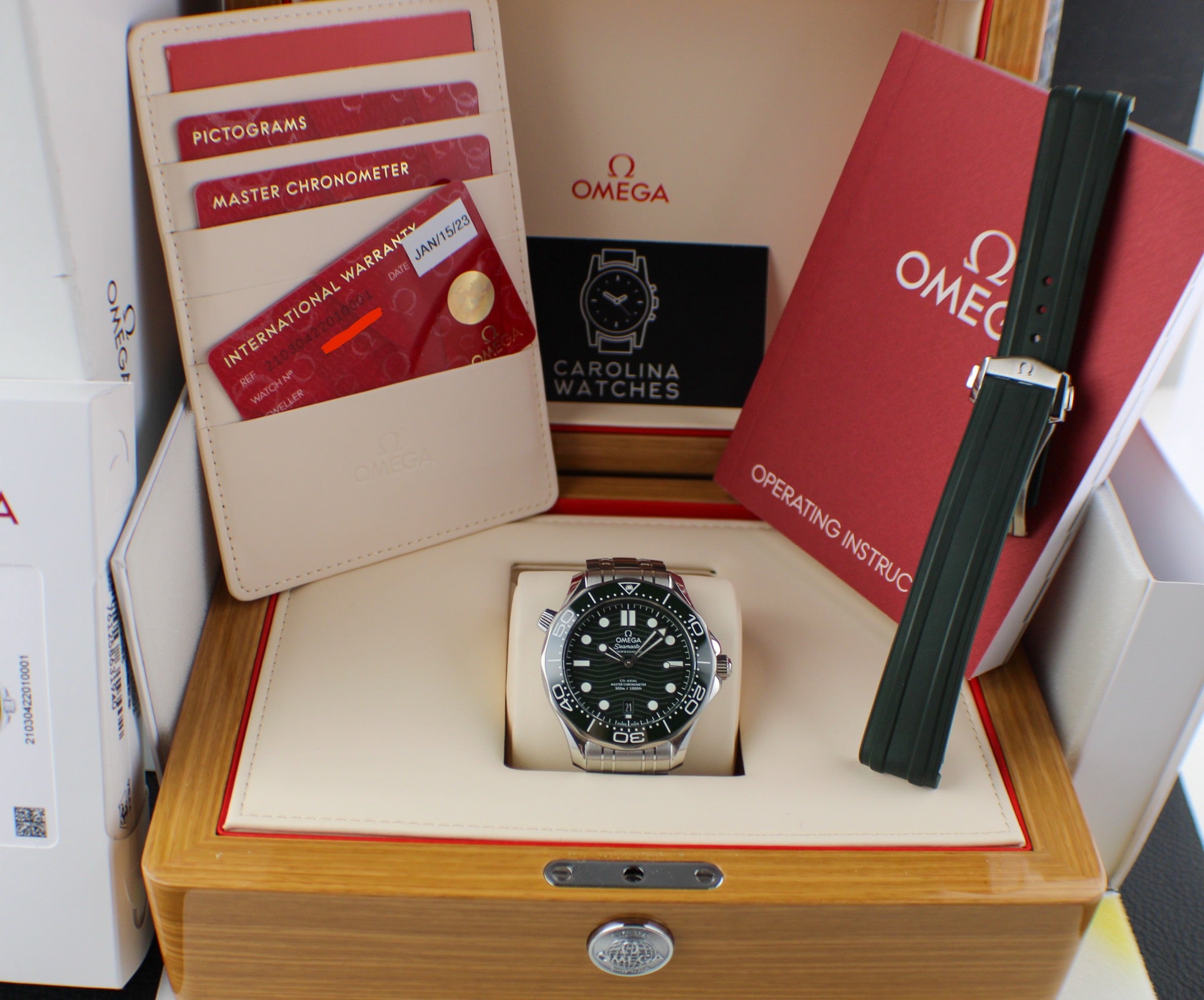 OMEGA Seamaster Diver 300M 210.30.42.20.10.001 Green “Seaweed” Steel & Rubber Deployant