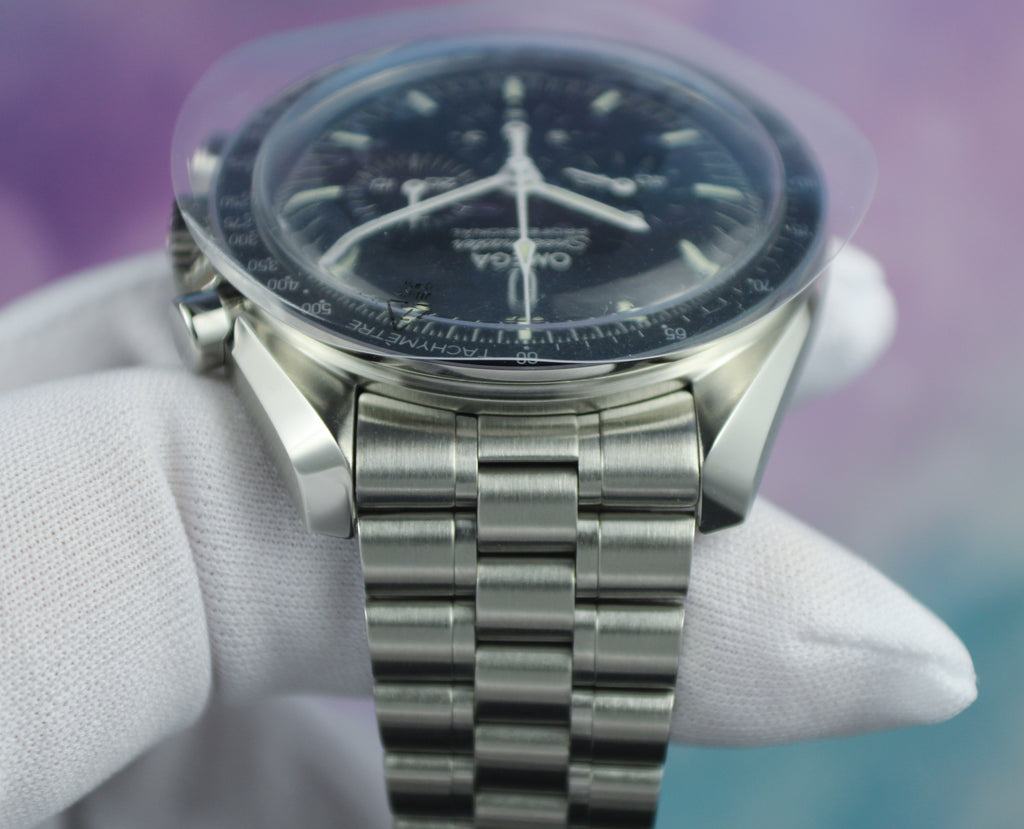 OMEGA Speedmaster Moonwatch Professional 310.30.42.50.01.001 Dominos Edition 2025