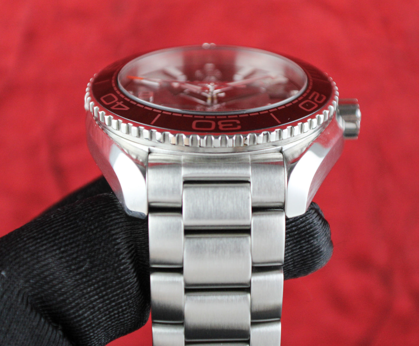 OMEGA Seamaster Planet Ocean 600M 215.30.40.20.01.001 Black Steel 39.5mm