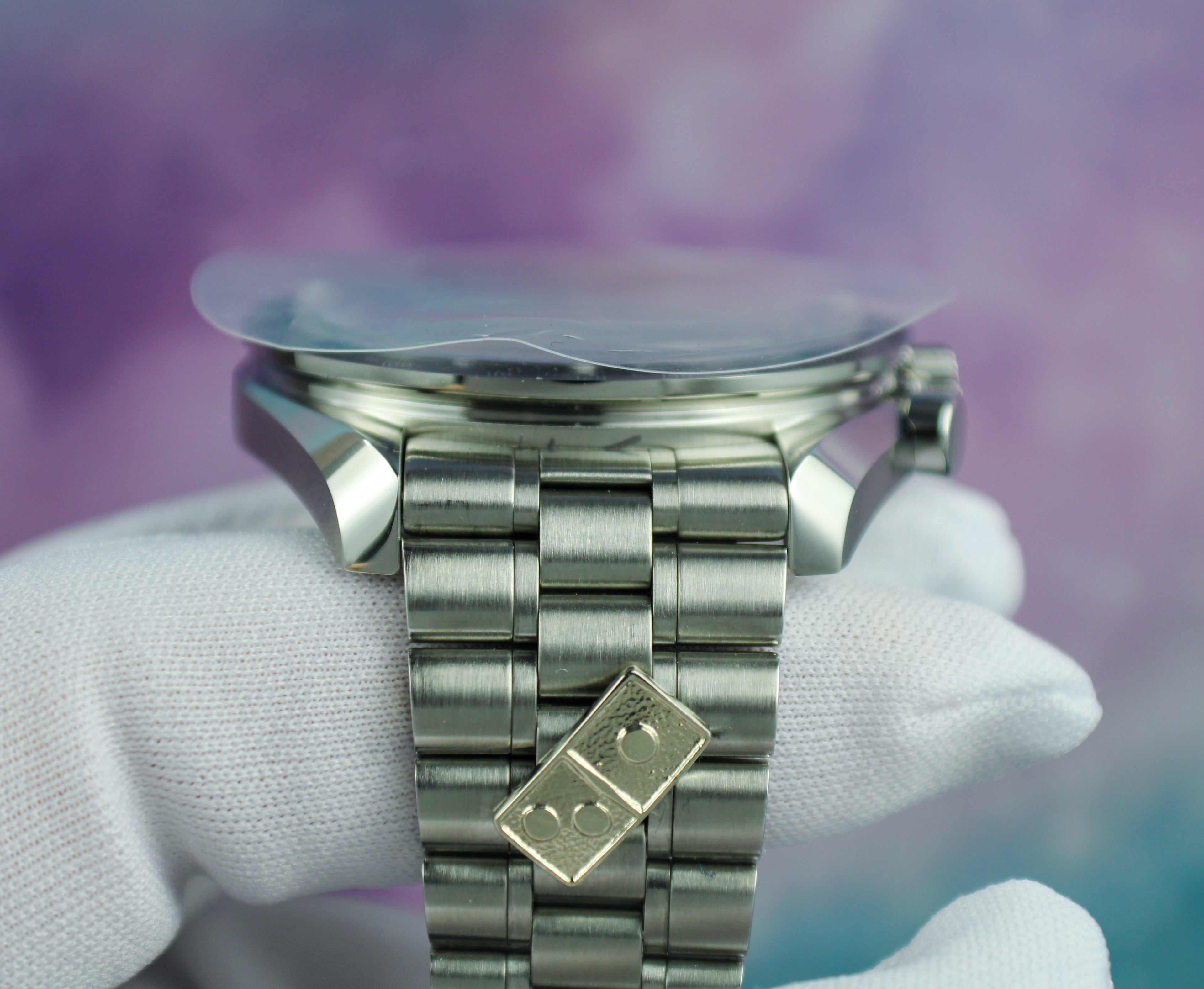 OMEGA Speedmaster Moonwatch Professional 310.30.42.50.01.001 Dominos Edition 2025