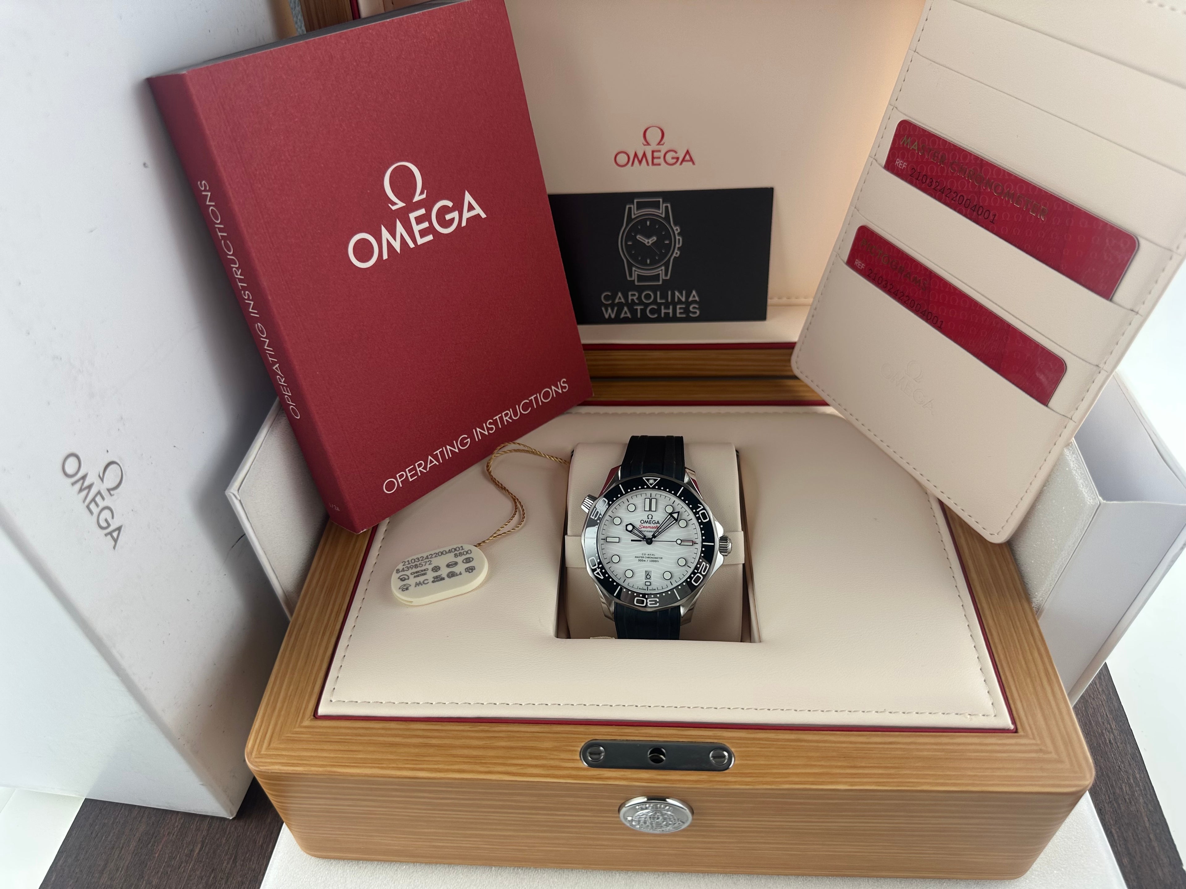 OMEGA Seamaster Diver 300M 210.32.42.20.04.001 Box & Papers Warranty