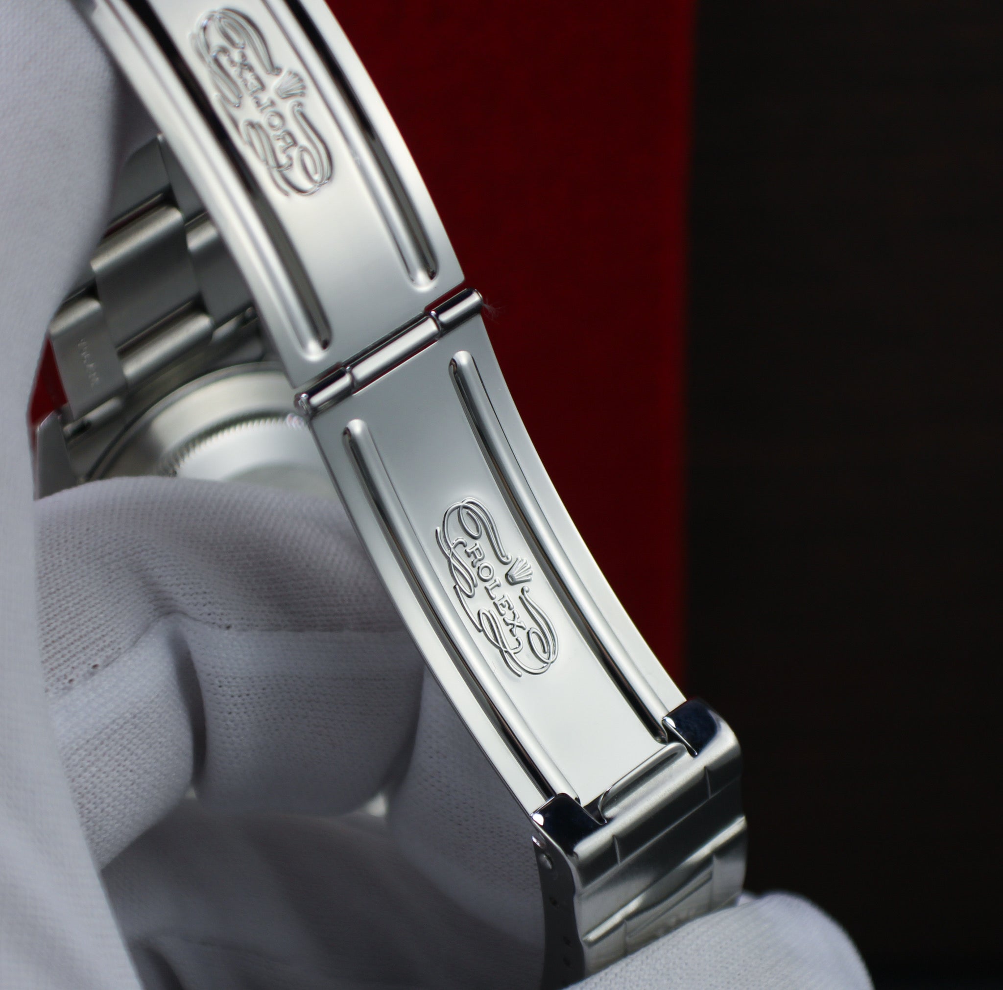 Rolex Explorer II Polar 16570 White Dial 40mm Stainless Steel Oyster Box