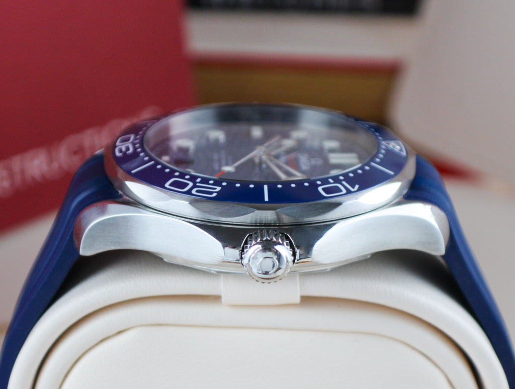 Omega Seamaster Diver 300M 210.32.42.20.03.001 Blue Wave Dial Box & Papers