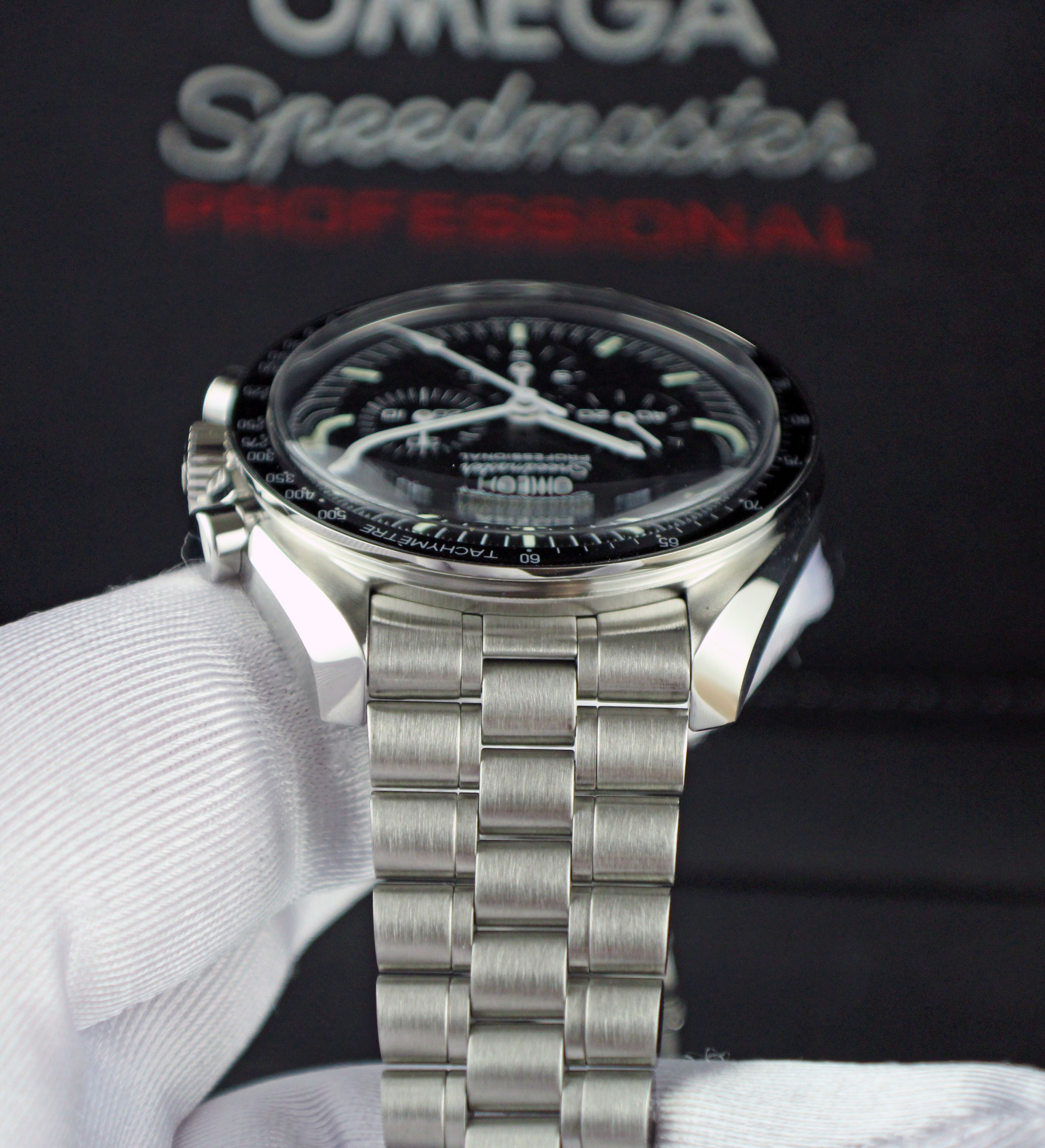 OMEGA Speedmaster Moonwatch Professional April 2025