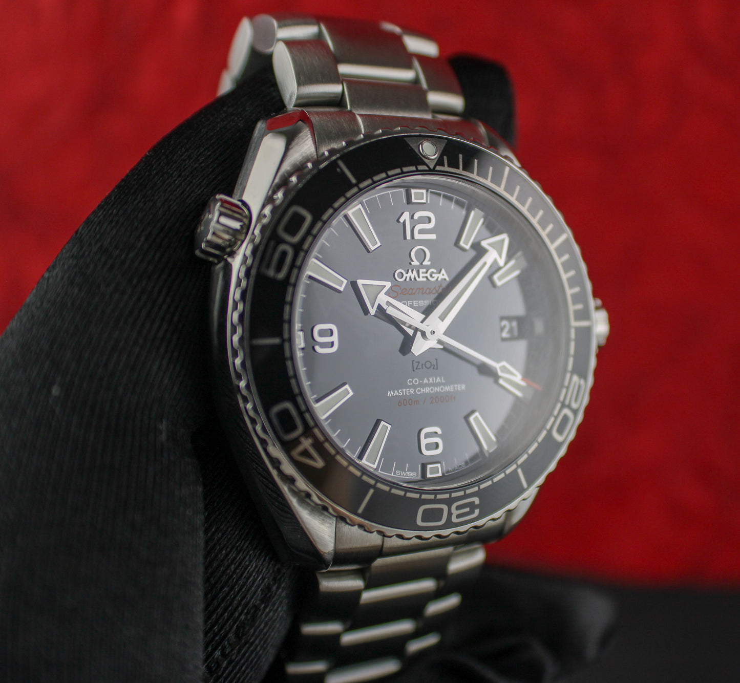 OMEGA Seamaster Planet Ocean 600M 215.30.40.20.01.001 Black Steel 39.5mm