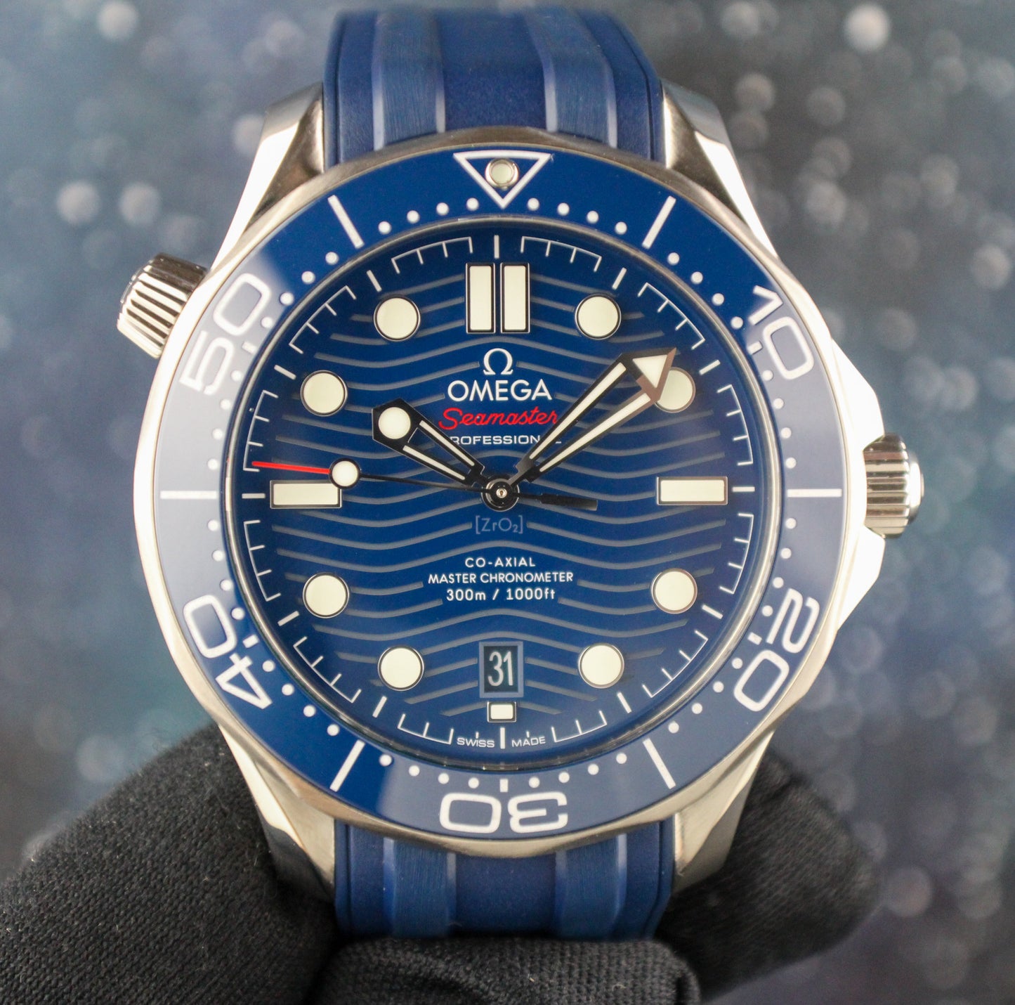 OMEGA Seamaster Diver 300M 210.32.42.20.03.001 Blue Box & Papers Rubber & Tang buckle
