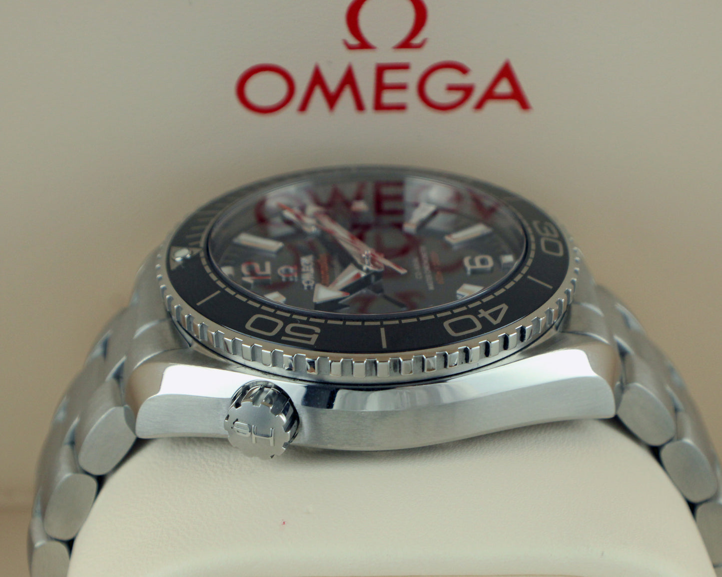 Omega Seamaster Planet Ocean Co-Axial 39.5MM Black 600M 215.30.40.20.01.001