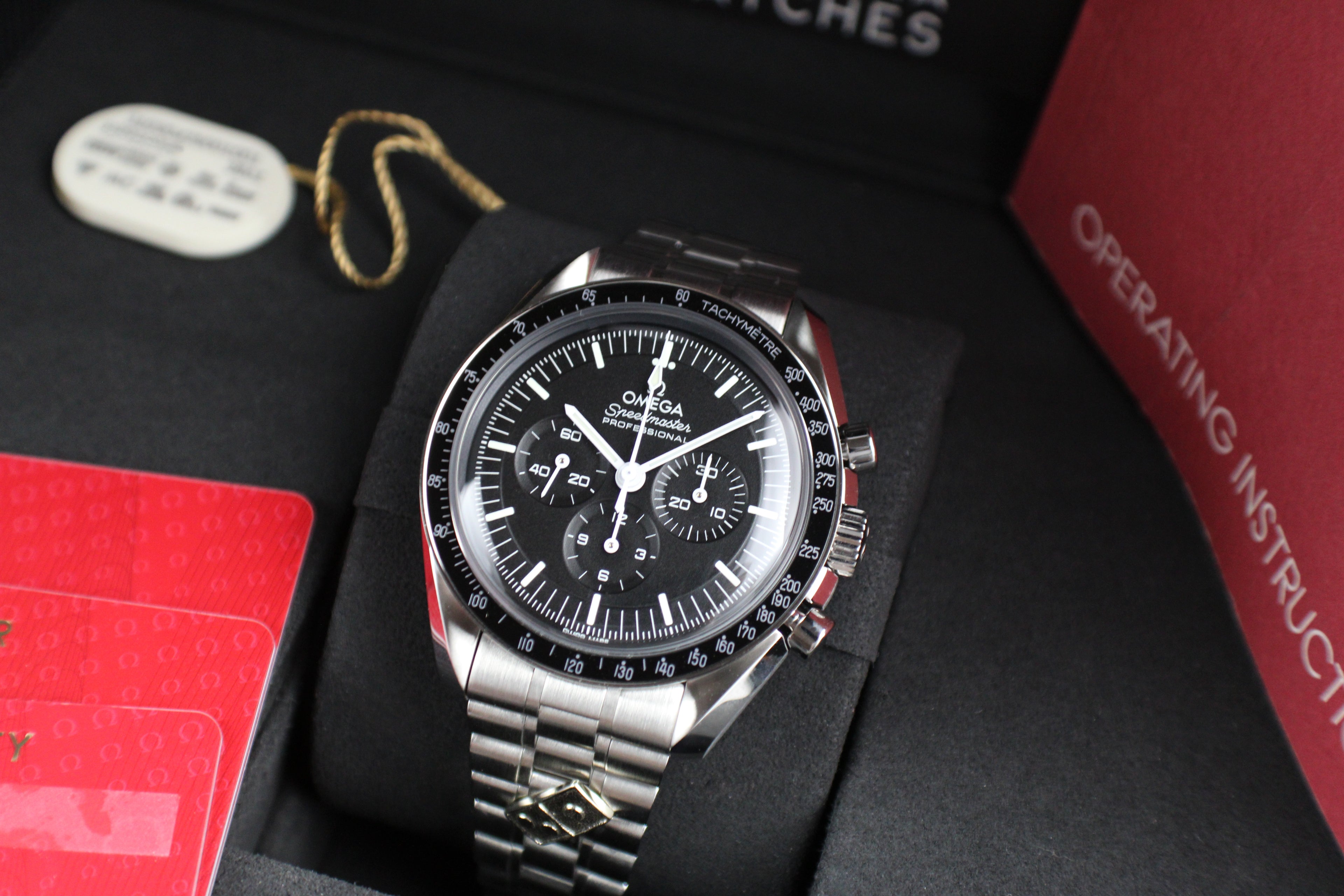 OMEGA Speedmaster Moonwatch Professional 310.30.42.50.01.001 Dominos Edition 2025