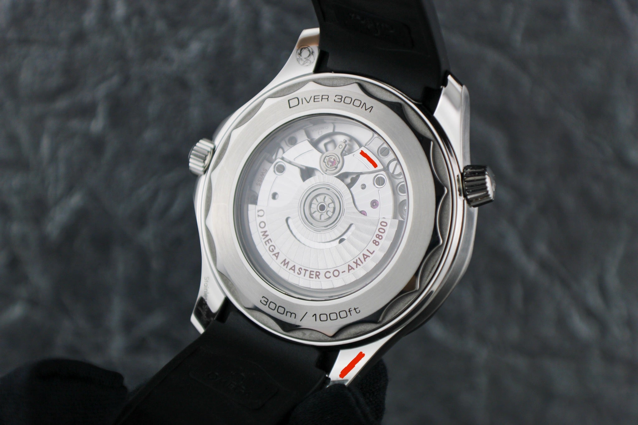 OMEGA Seamaster Diver 300M 210.32.42.20.04.001 White Dial OEM Rubber Strap