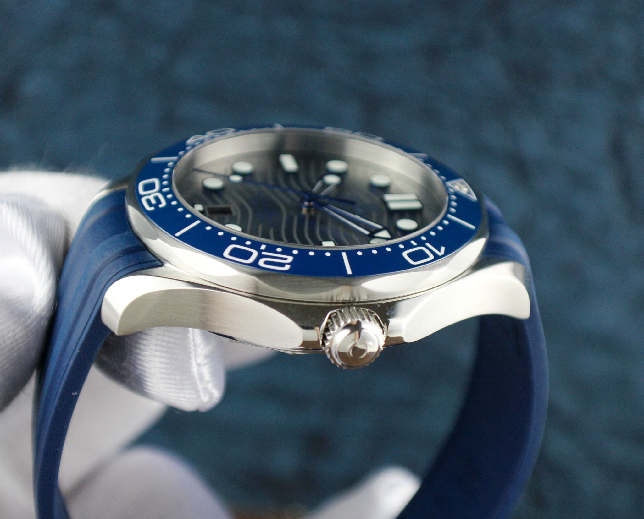 OMEGA Seamaster Diver 300M 210.30.42.20.06.001 Grey dial Blue 42 mm