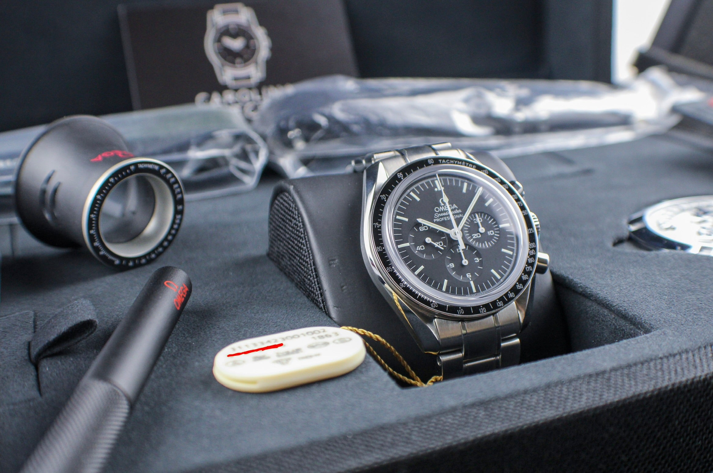 OMEGA Speedmaster Moonwatch Professional 42mm 311.33.42.30.01.002 Big Box Complete Set 4 OEM Bands