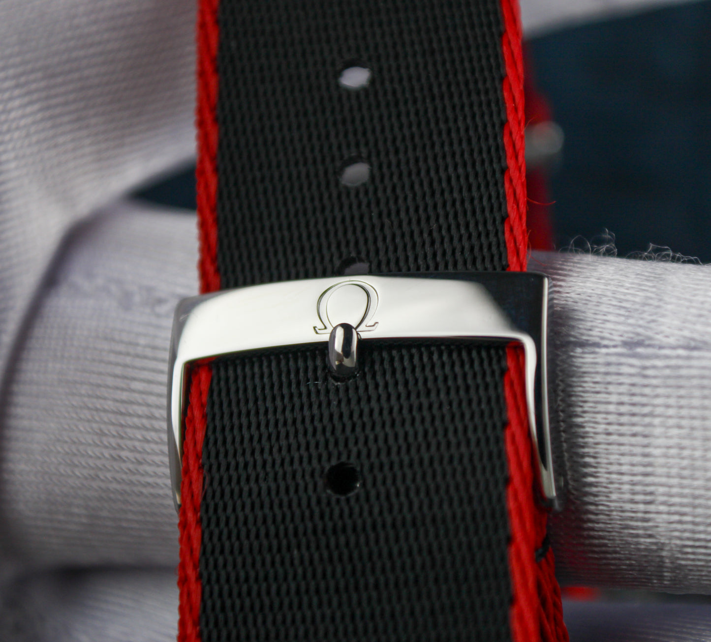 OMEGA Seamaster Planet Ocean 600M 2200.50.00 New OEM NATO Strap Box