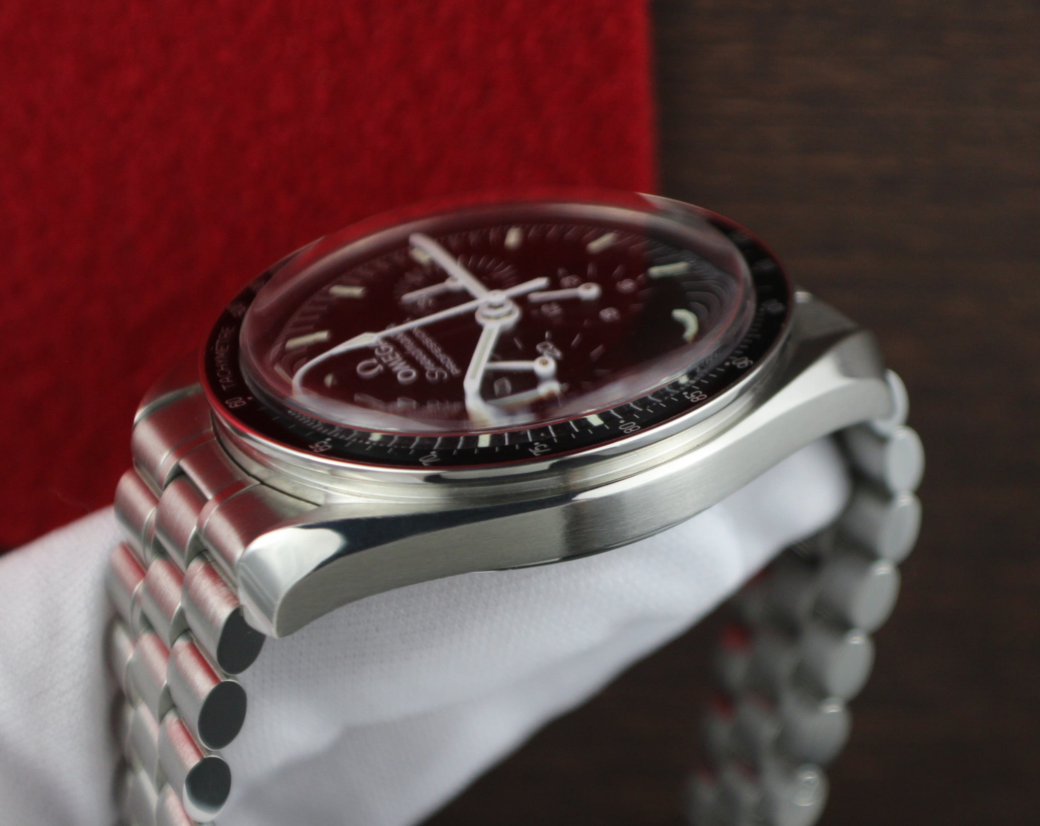 OMEGA Speedmaster Moonwatch Professional 310.32.42.50.01.001 Box & Papers