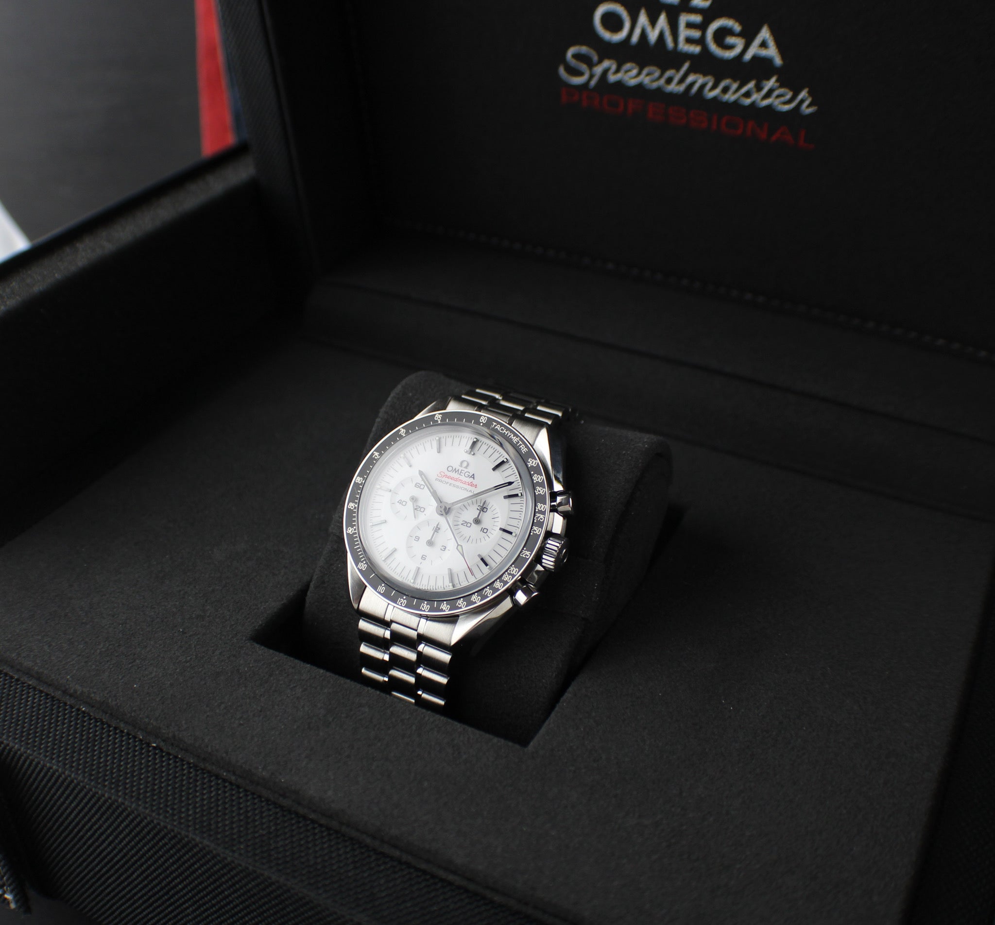 OMEGA Speedmaster Moonwatch Professional 310.30.42.50.04.001 White Box & Papers
