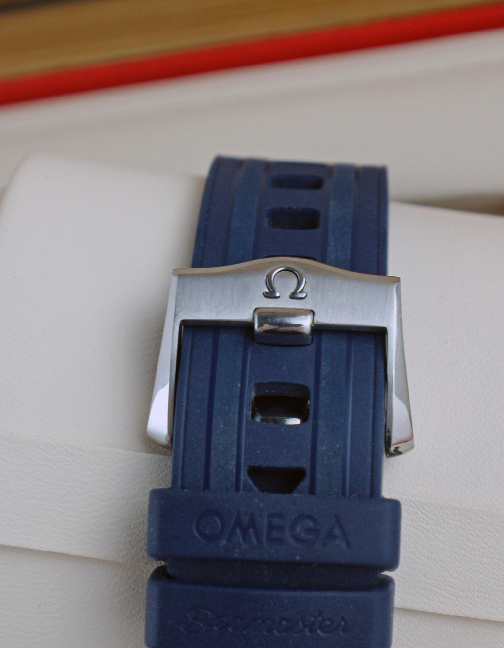OMEGA Seamaster Diver 300M Blue Co-Axial 210.32.42.20.03.001