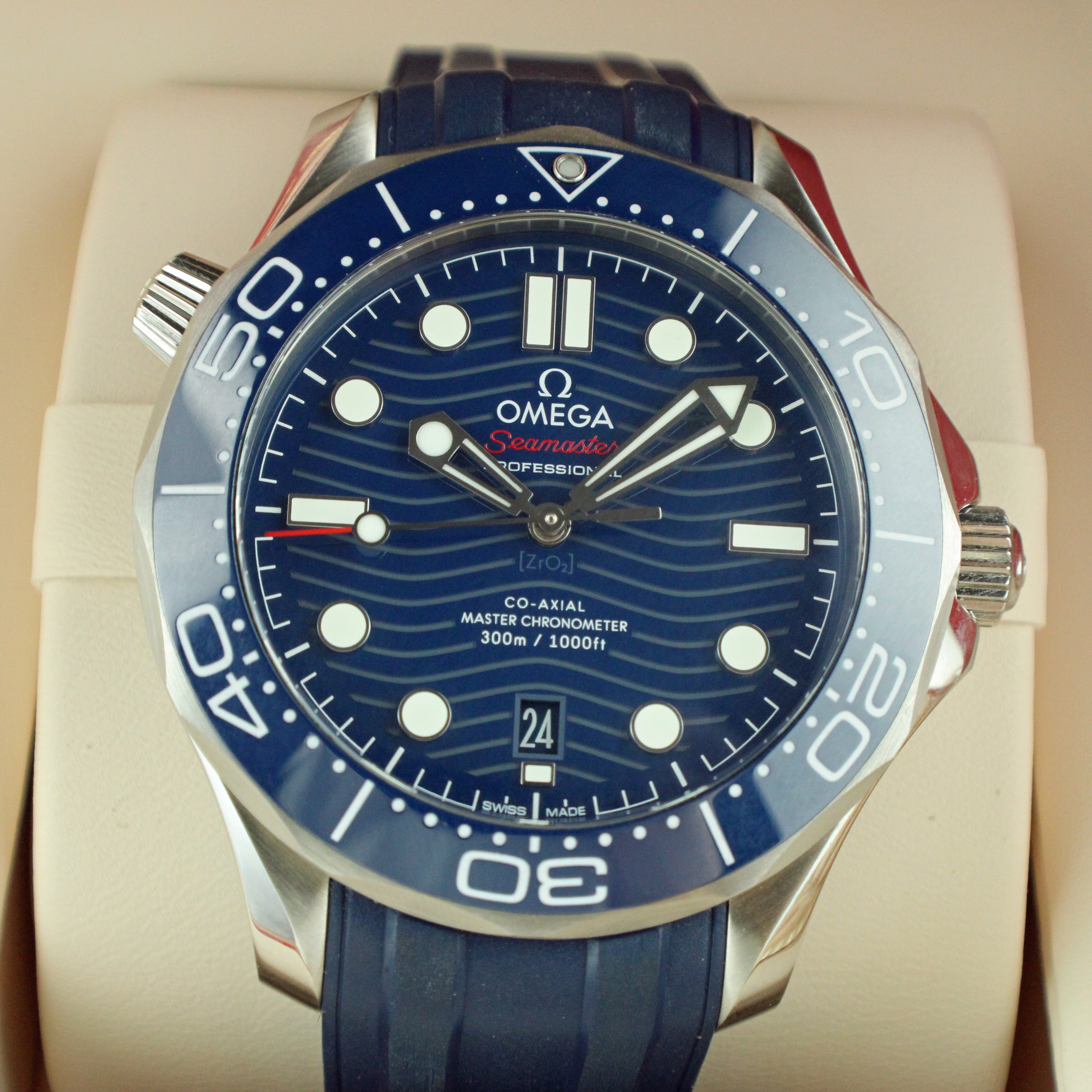 OMEGA Seamaster Diver 300M Blue Co-Axial 210.32.42.20.03.001