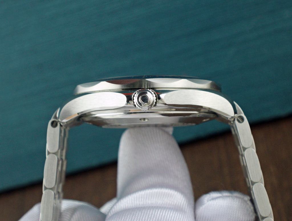 Omega Seamaster 300m Box & Papers 212.30.41.20.03.001