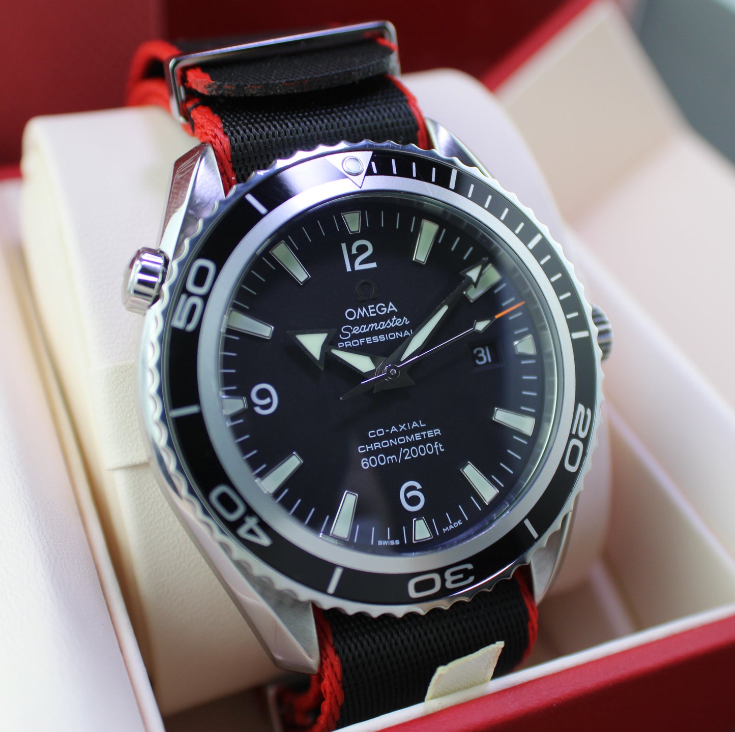 OMEGA Seamaster Planet Ocean 600M 2200.50.00 New OEM NATO Strap Box