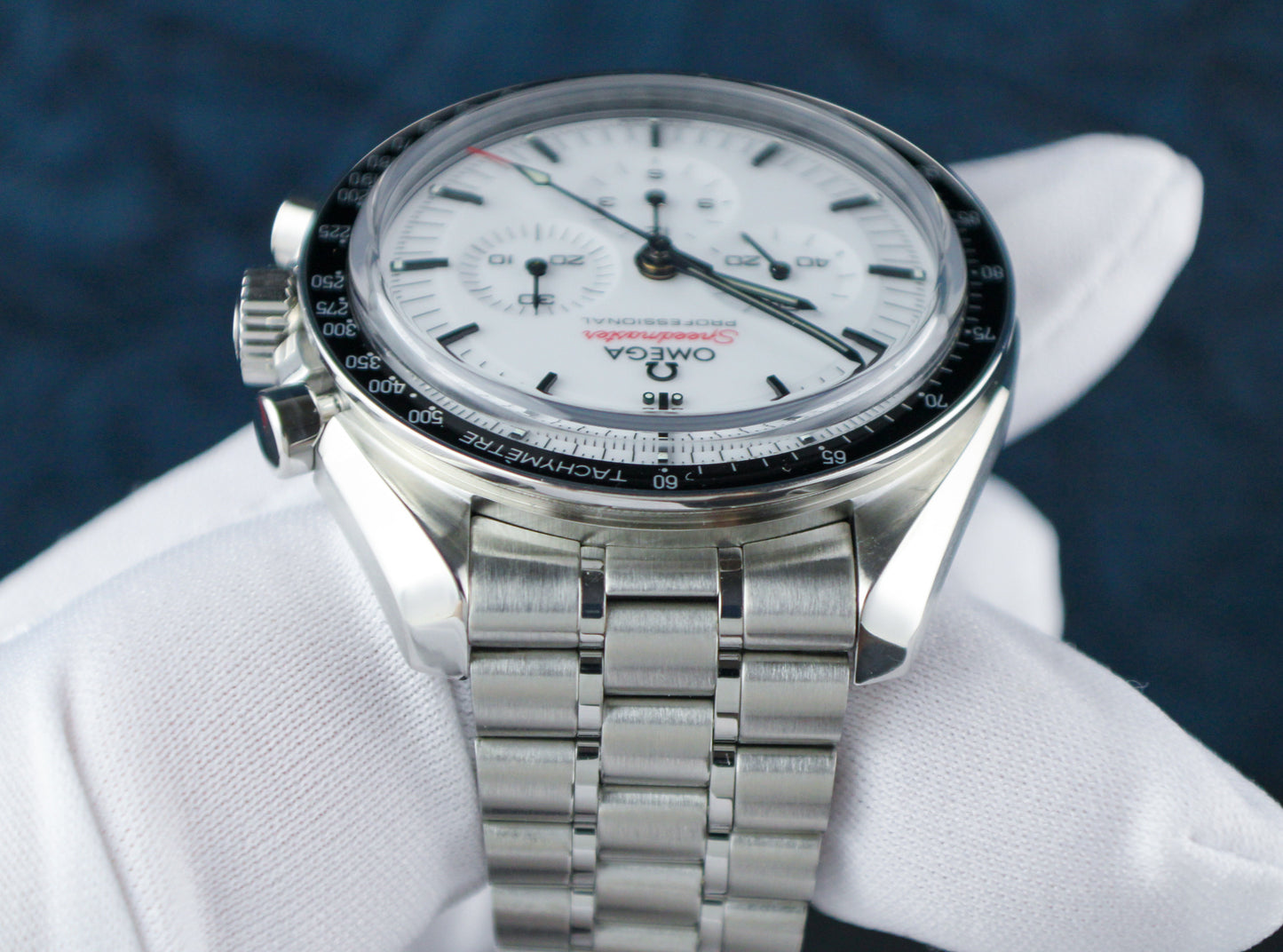 OMEGA Speedmaster Moonwatch Professional 310.30.42.50.04.001 White Box & Papers