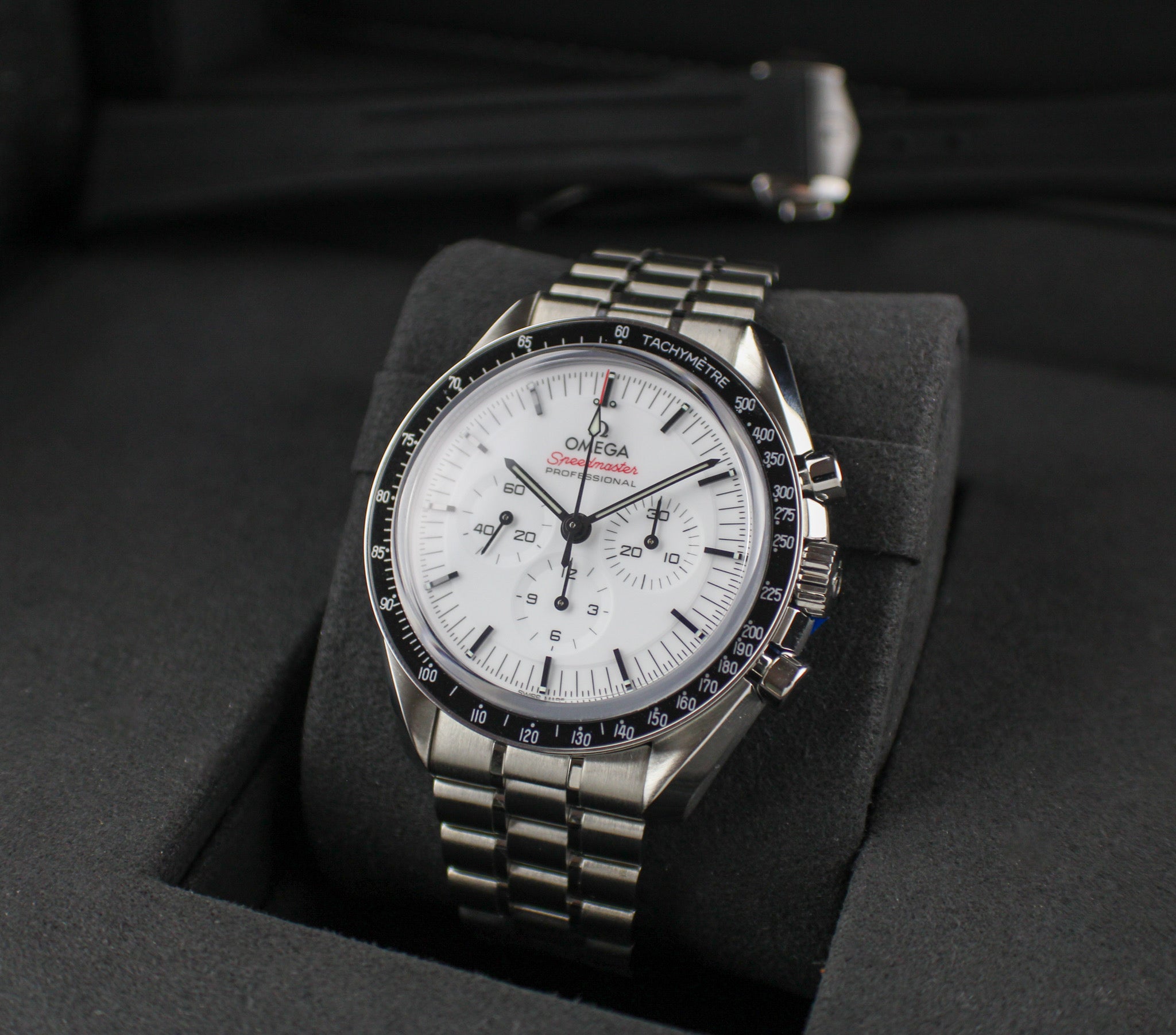 OMEGA Speedmaster Moonwatch Professional 310.30.42.50.04.001 White Dial OEM Rubber Strap & Deployant Clasp