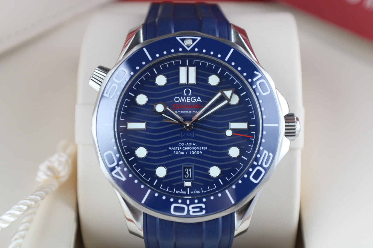 OMEGA Seamaster Diver 300M 210.32.42.20.03.001 Blue Box & Papers Rubber & Tang buckle