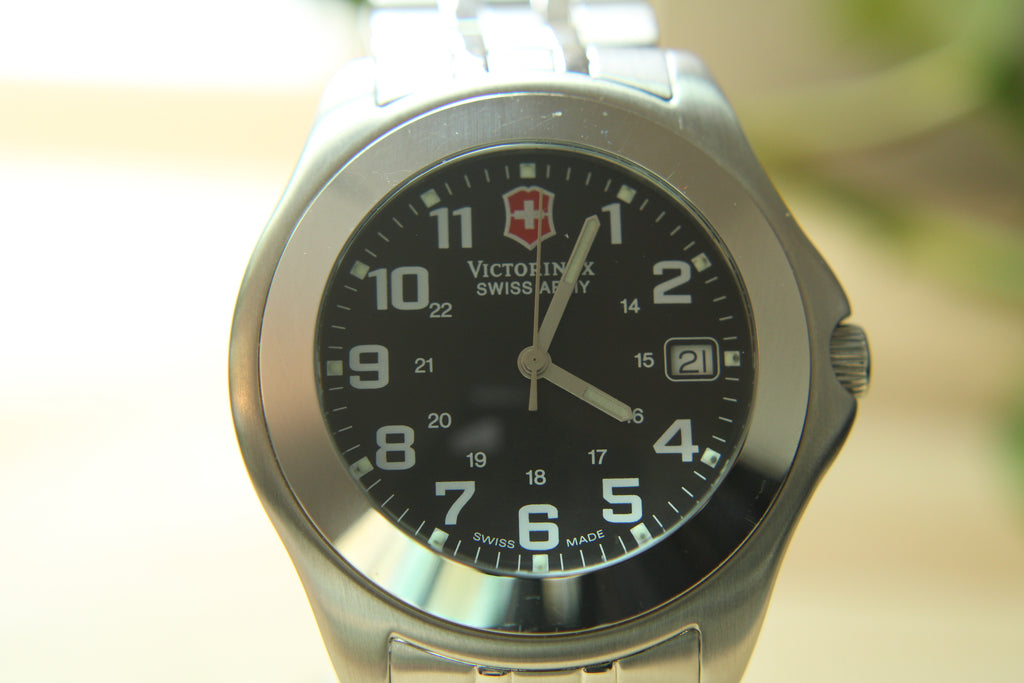 Victorinox Swiss Army Companion Black Mens Stainless Steel 42mm 26841.CB Full Set